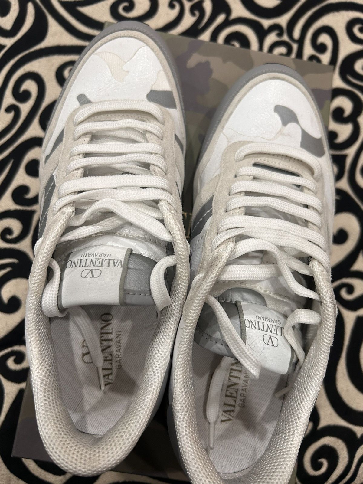 Valentino Valentino Garavani sneakers Size US 10.5 / EU 43-44 - 2 Thumbnail