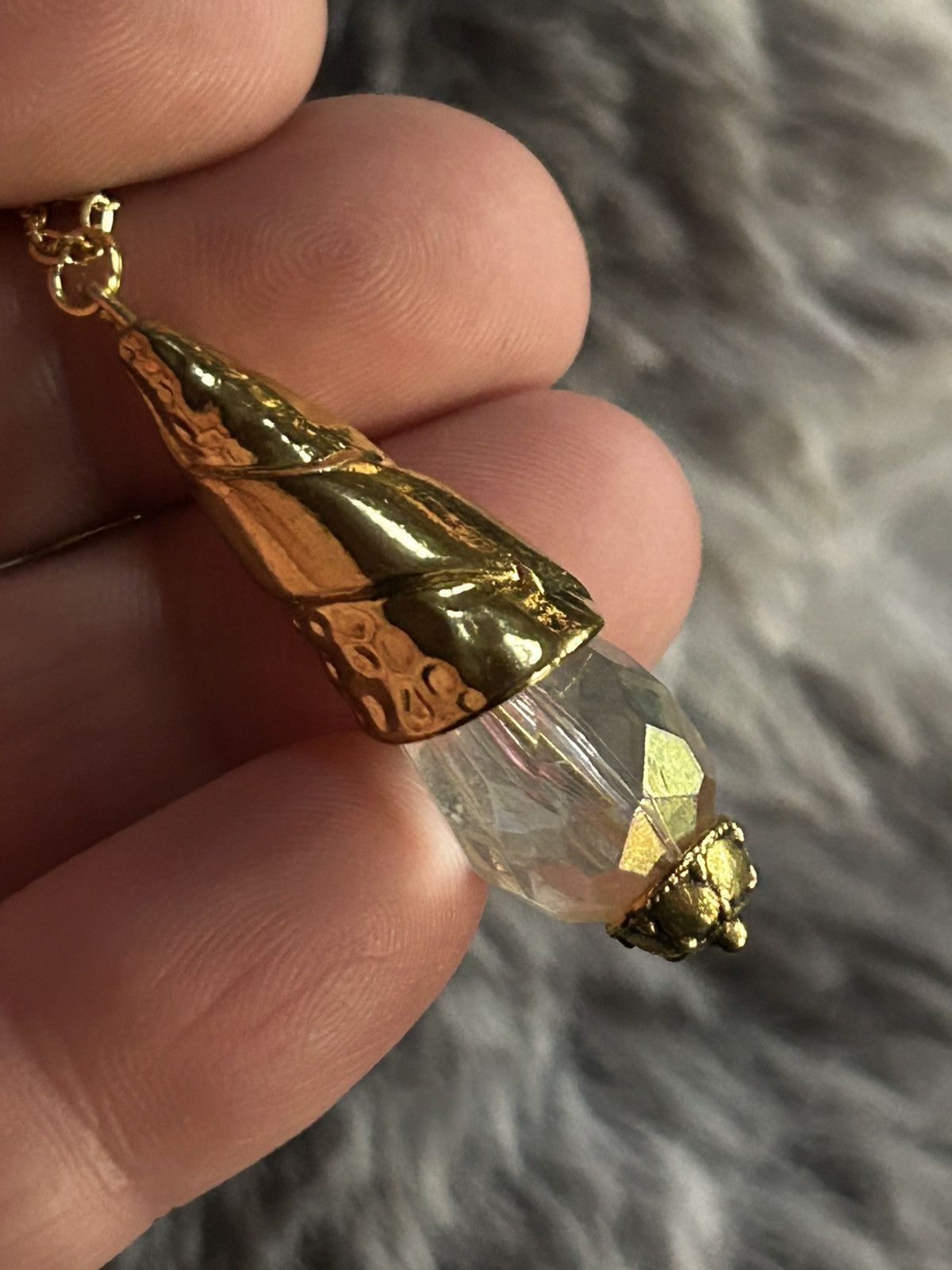 Handmade Handcrafted vintage gold cap aurora borealis necklace Size ONE SIZE - 8 Thumbnail