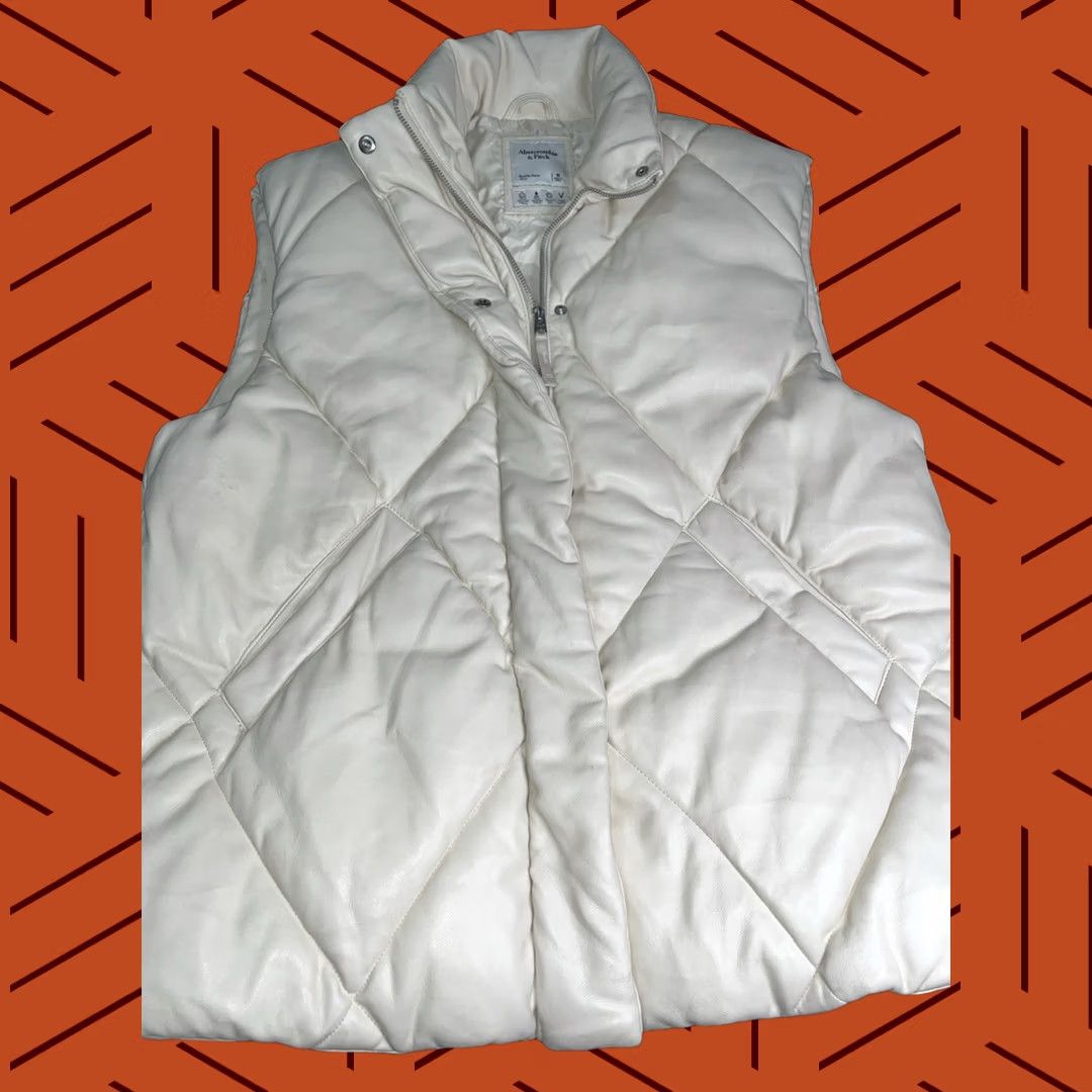 Abercrombie & Fitch Abercrombie & Fitch Jacket Size M Medium Ivory Vegan Leather Puffer Women Size M / US 6-8 / IT 42-44 - 1 Thumbnail