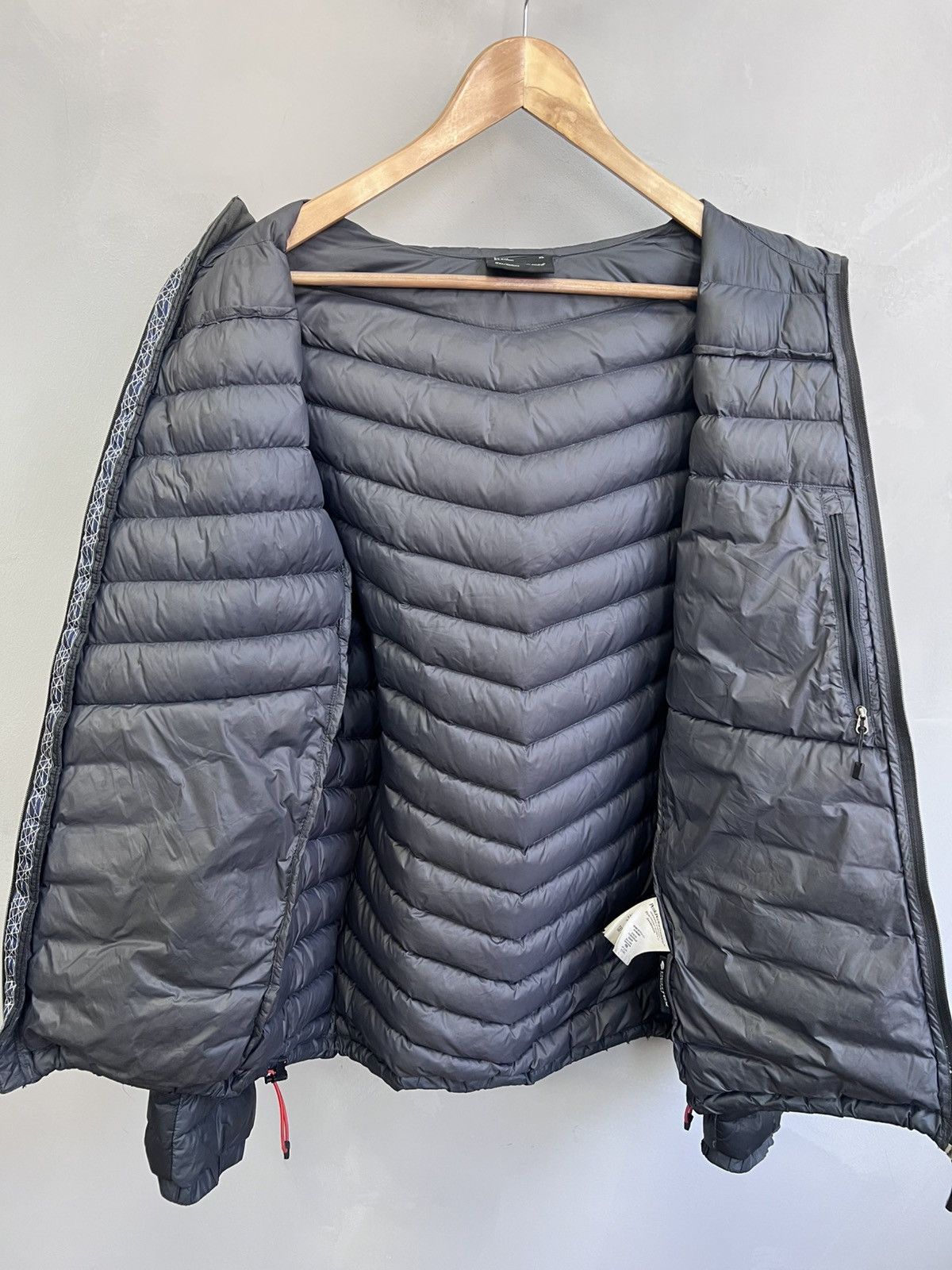 Goretex × Peak Performance Peak Performance men's light puffer jacket Size US XL / EU 56 / 4 - 10 Thumbnail