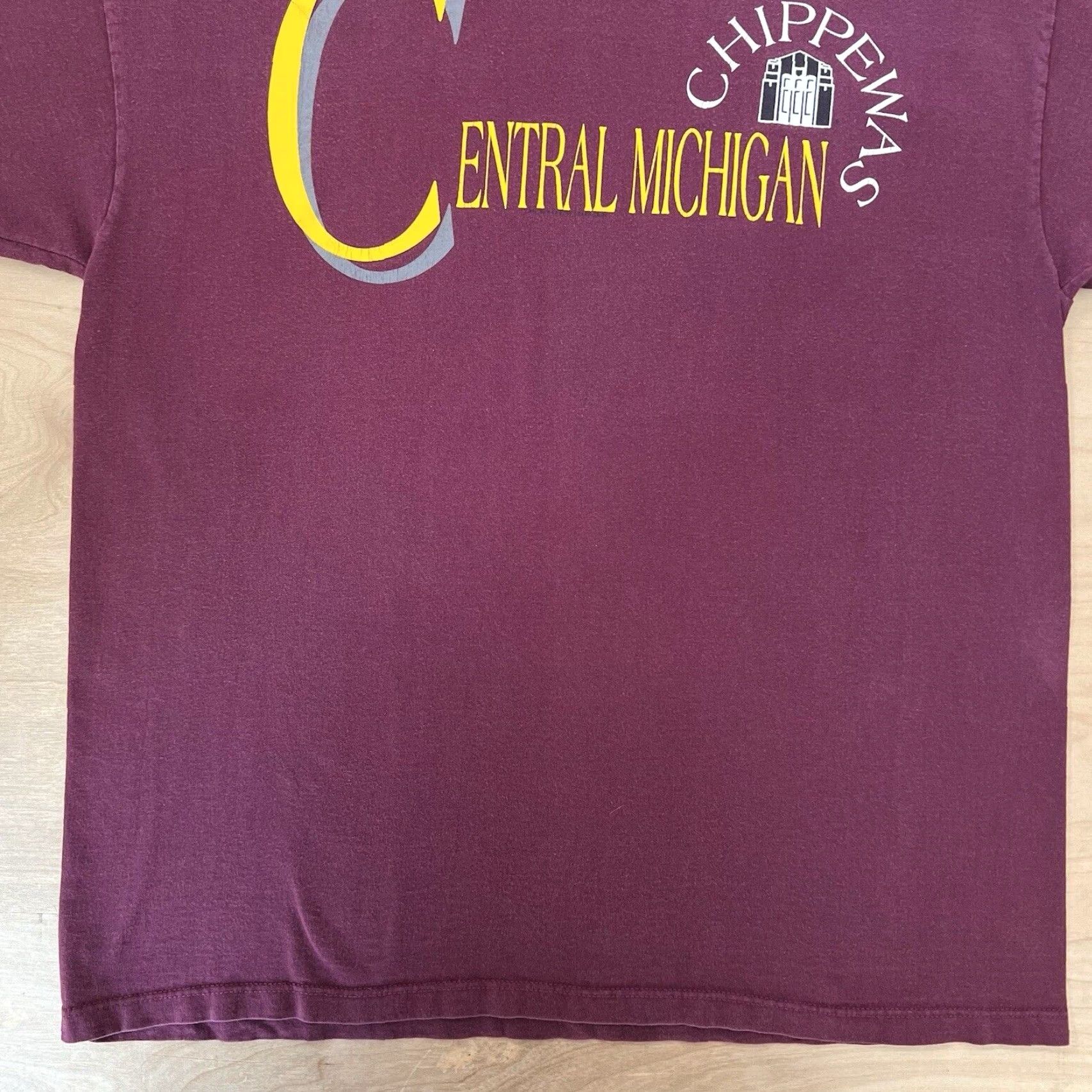 NCAA VINTAGE Central Michigan Chippewas Shirt XL Maroon 90s NCAA Sportswear Size US XL / EU 56 / 4 - 4 Thumbnail