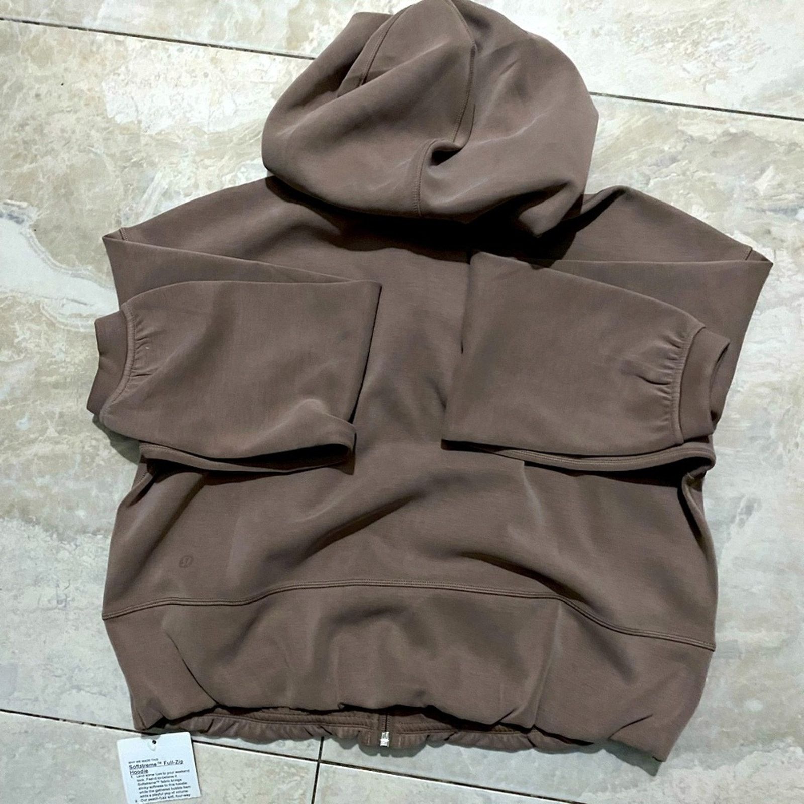 Lululemon NWT Lululemon Softstreme Full-Zip Hoodie Size M / US 6-8 / IT 42-44 - 9 Thumbnail