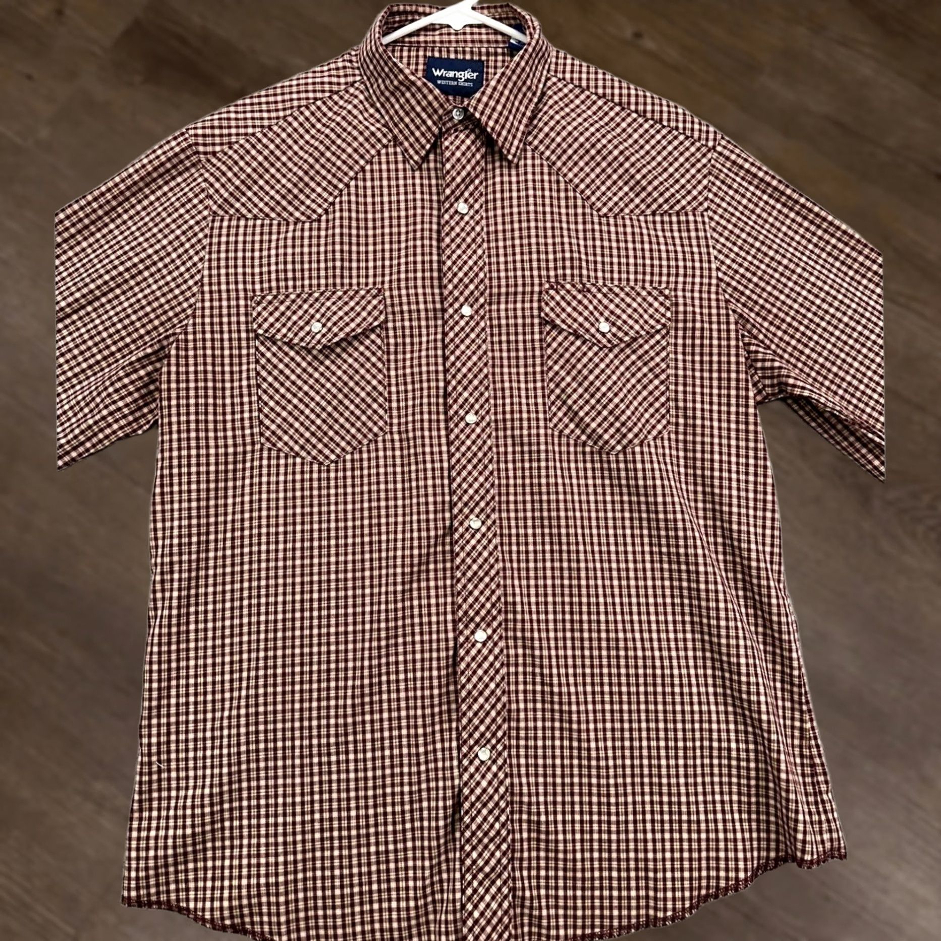 Wrangler Wrangler Western Shirt Mens Large Red Tan Plaid Pearl Snap 2-Flap Pockets EUC Size US L / EU 52-54 / 3 - 1 Thumbnail