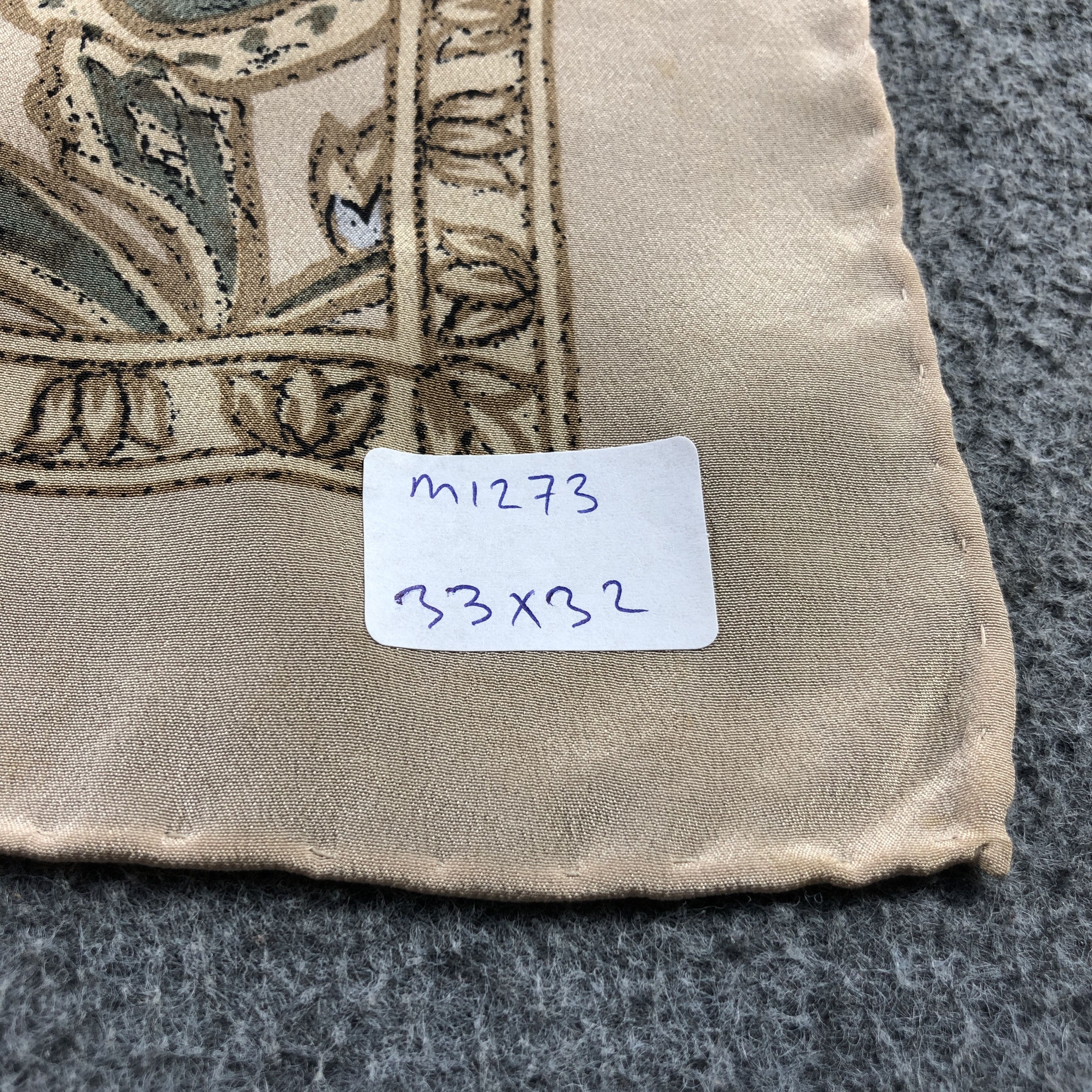 Japanese Brand Vintage Luxury Floral Silk Scarf M1273 Size ONE SIZE - 13 Thumbnail