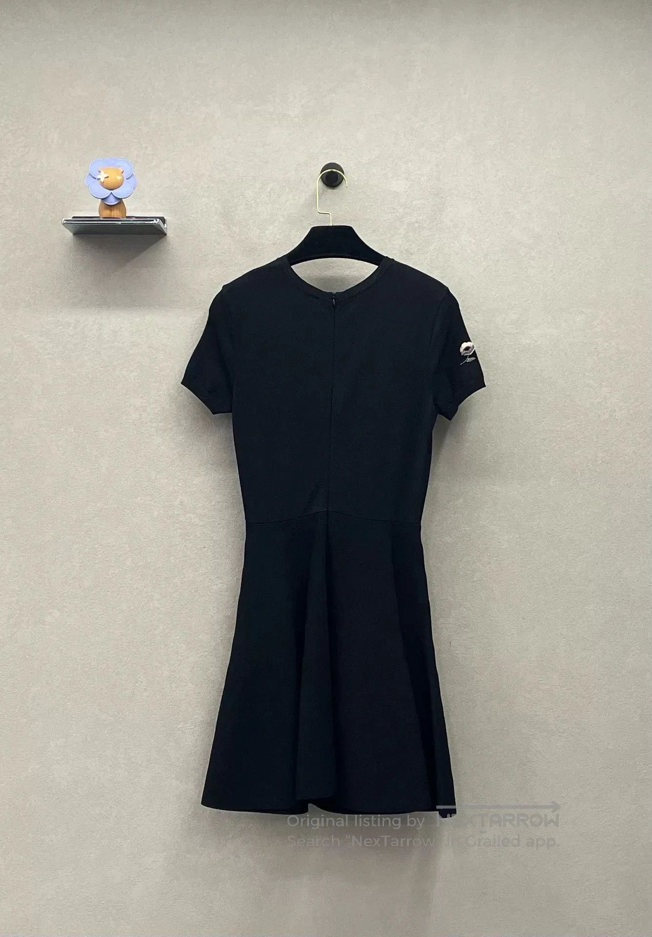 Valentino Valentino Embroidered Stretch Fabric Dress. Size US 34 / EU 50 - 3 Thumbnail