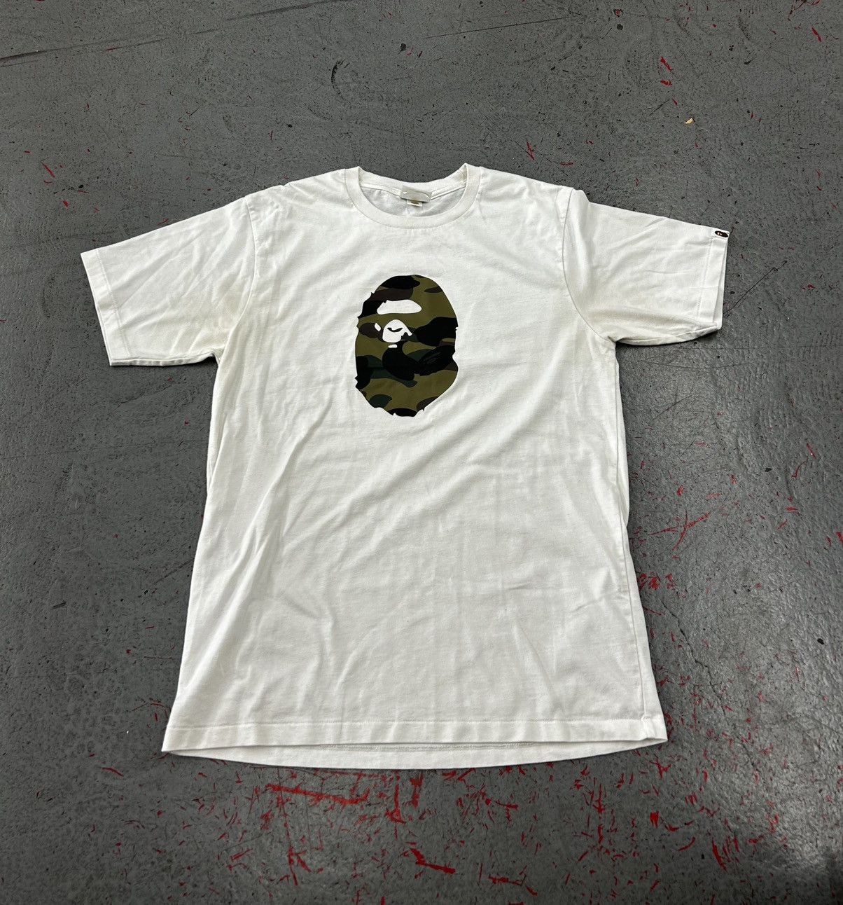 Bape Bape 1st Camo Ape Head T-Shirt Size Large Size US L / EU 52-54 / 3 - 1 Thumbnail
