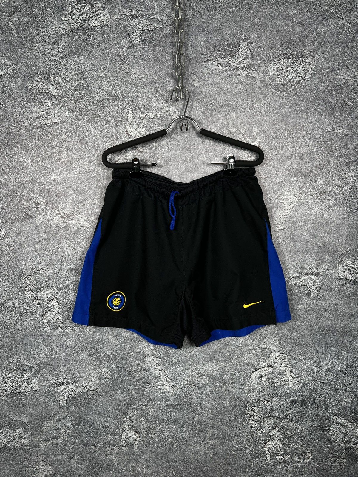 Nike Vintage Nike Inter Milan Nylon Shorts Size Xl Size US 34 / EU 50 - 1 Thumbnail