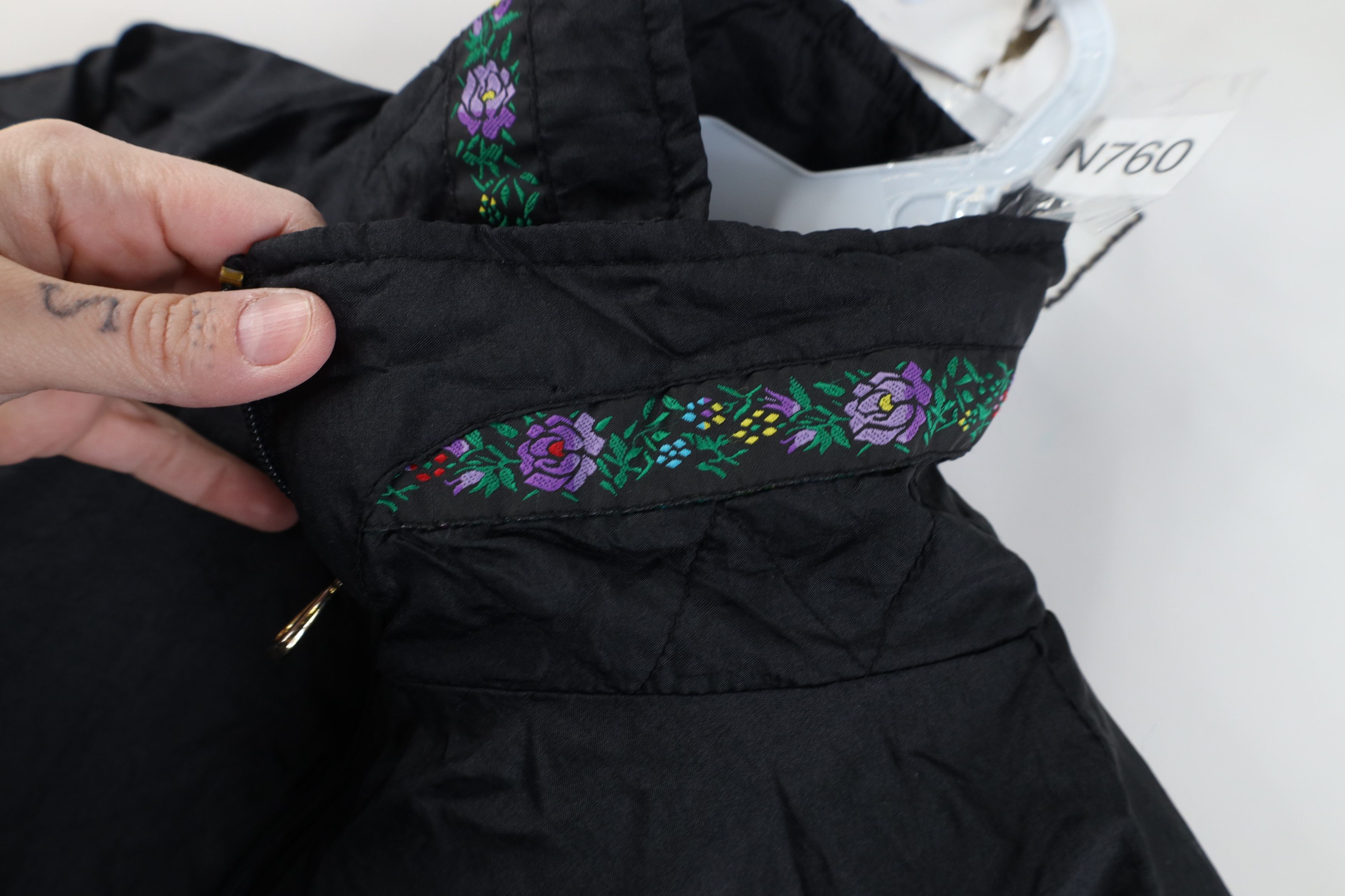 Vintage Vintage 90s Streetwear Flower Floral Windbreaker Jacket Size M / US 6-8 / IT 42-44 - 8 Thumbnail
