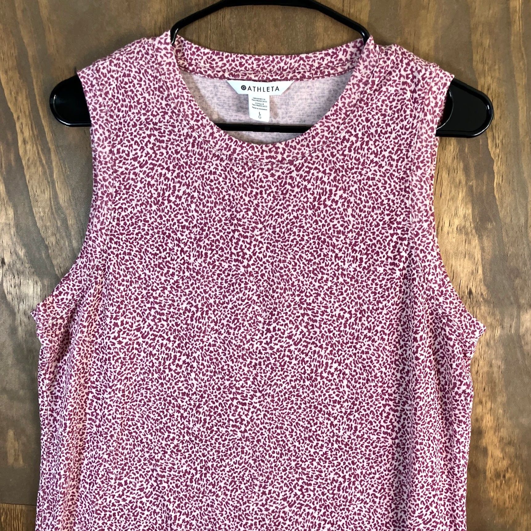 Athleta Athleta Womens Shirt Pink Micro Cheetah Athletic Sleeveless Breezy Tank Large Size L / US 10 / IT 46 - 2 Thumbnail