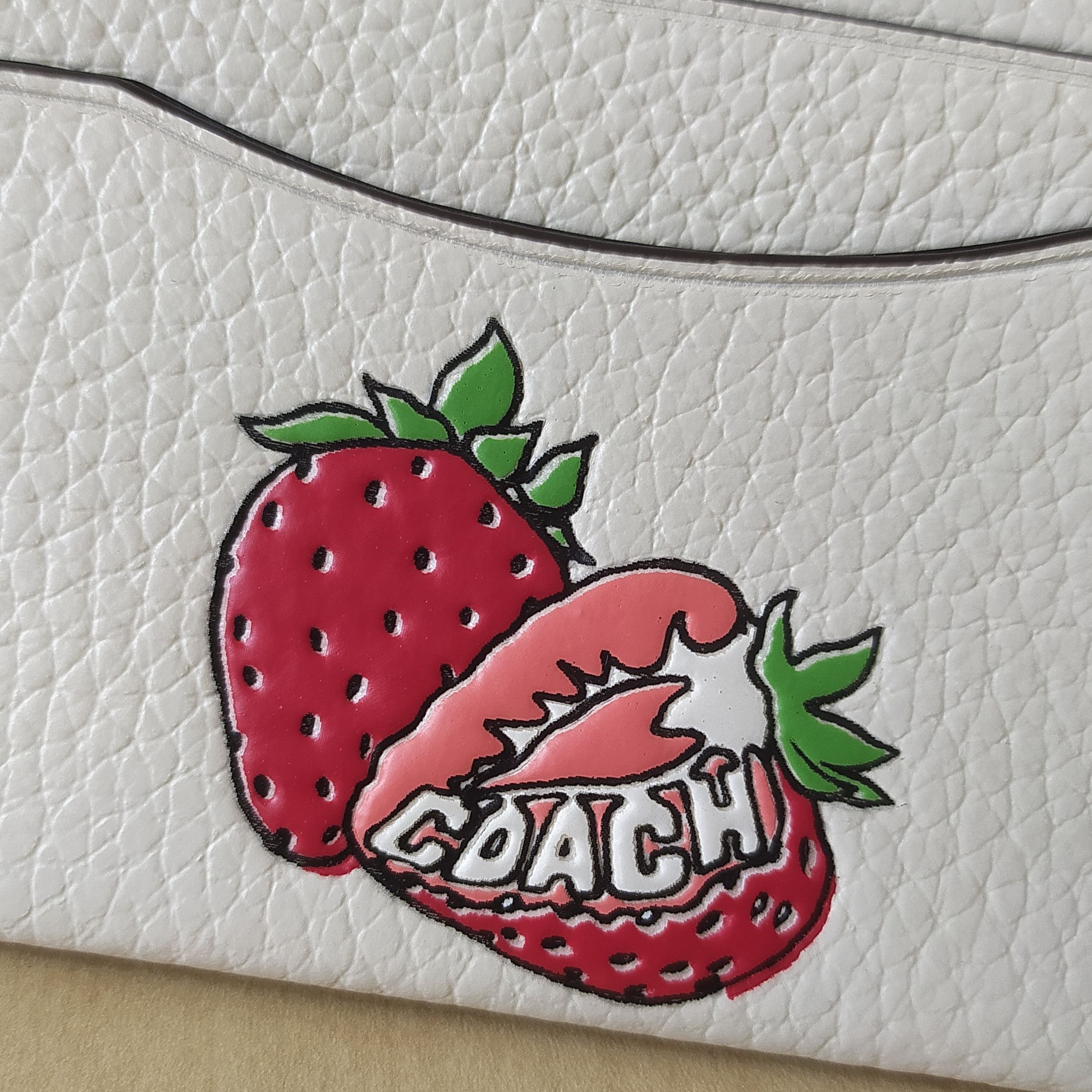 Coach Coach Pebbled Leather Card/ID Holder Free Shipping T/1917 Size ONE SIZE - 3 Thumbnail
