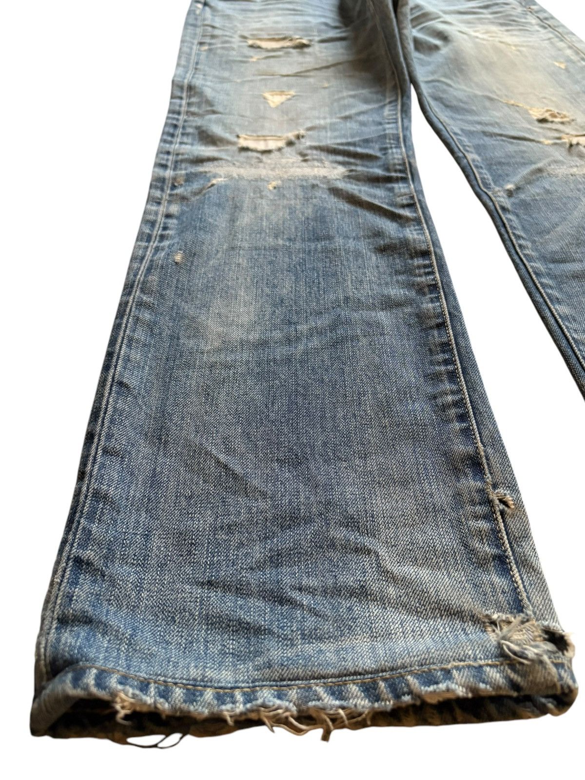 Japanese Brand Vintage Japanese Brand Faded Wash Ripped Loose Jeans Size US 32 / EU 48 - 6 Thumbnail