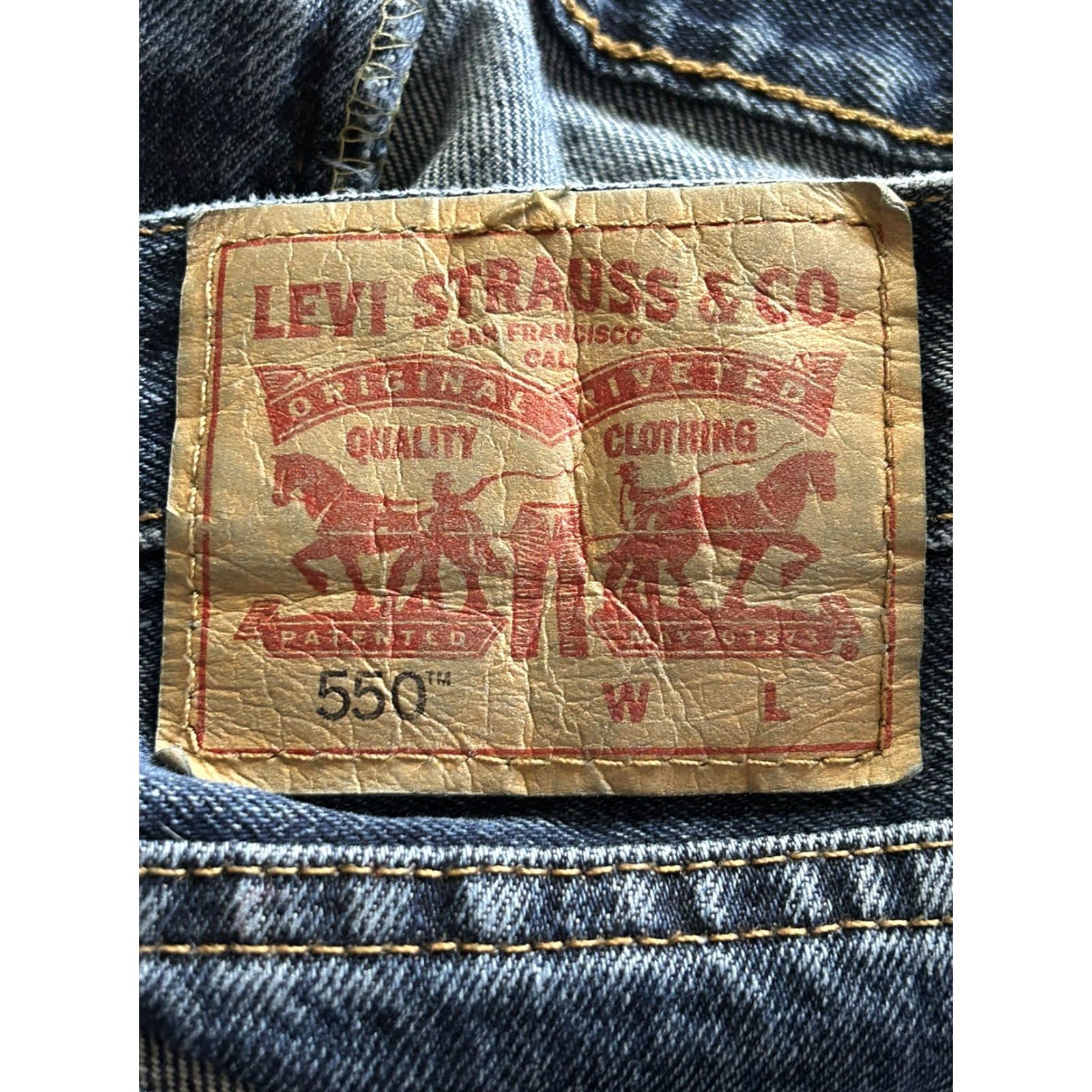 Levi's VINTAGE Levi's 550 Jeans Mens Regular 48x29 Blue Denim 5-Pocket Zipper Button Belt Loops Inseam 29 Regular Fit Mens Size US 32 / EU 48 - 5 Thumbnail