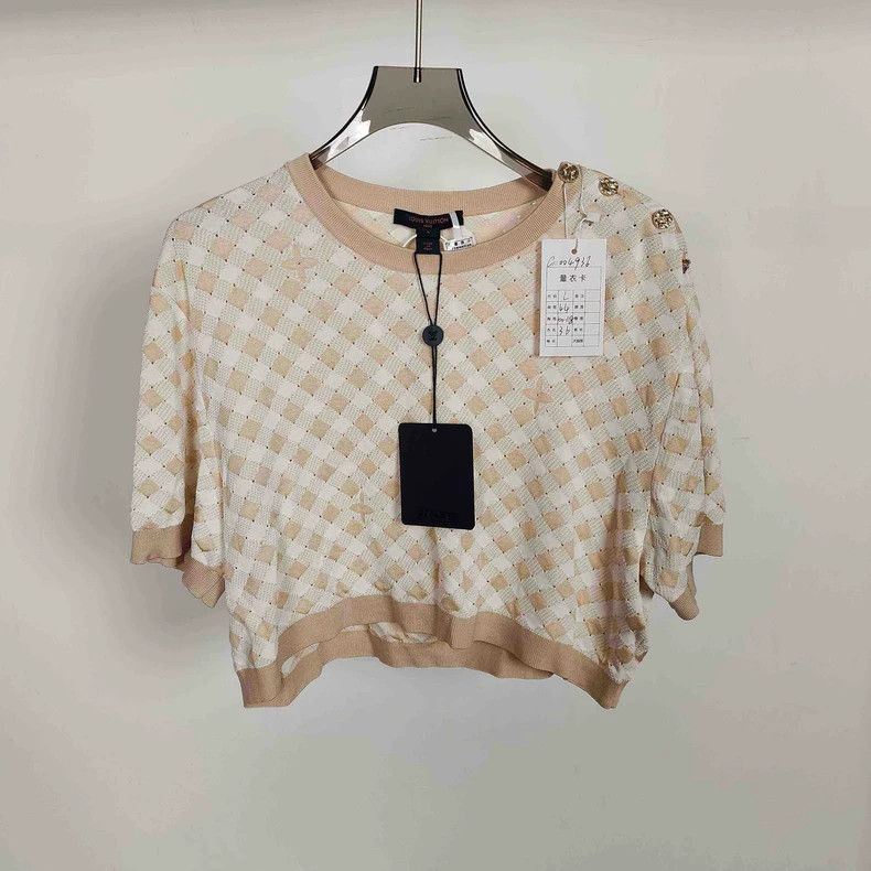 Louis Vuitton Louis Vuitton Cropped khaki check knit short sleeves Size L / US 10 / IT 46 - 1 Thumbnail