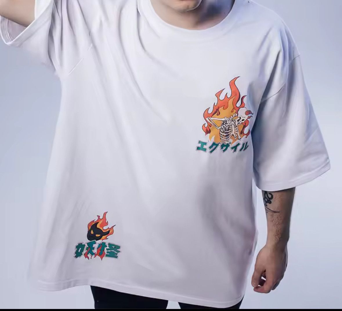 Japanese Brand Streetwear Y2K Grunge Akuma Anime Girl White T-Shirt Size US XL / EU 56 / 4 - 7 Thumbnail