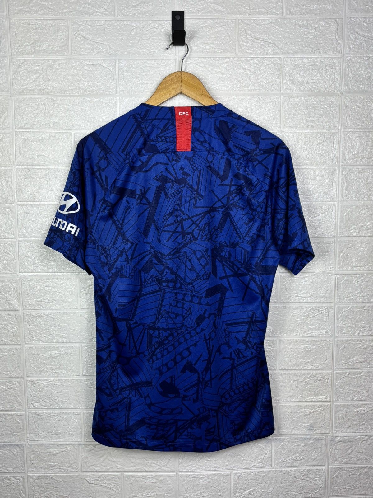 Nike CHELSEA 2019 2020 HOME FOOTBALL SHIRT SOCCER JERSEY NIKE Size US M / EU 48-50 / 2 - 10 Thumbnail
