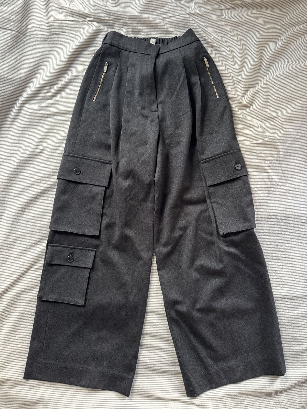 CEJ CÉJ gray cargo pants Size 27" / US 4 / IT 40 - 1 Thumbnail