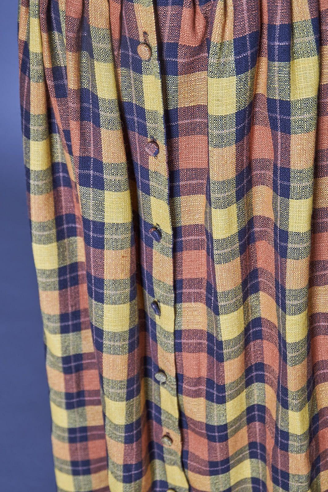 Vintage 1980s Ruffle Waist Plaid Golden Button Up Skirt Size 28" / US 6 / IT 42 - 8 Thumbnail