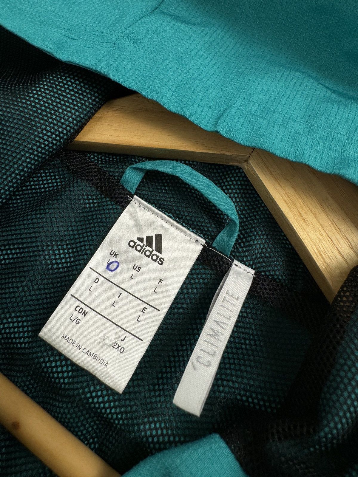 Adidas Adidas Real Madrid Presentation 2018 Blokecore Nylon Jacket Size US L / EU 52-54 / 3 - 12 Thumbnail