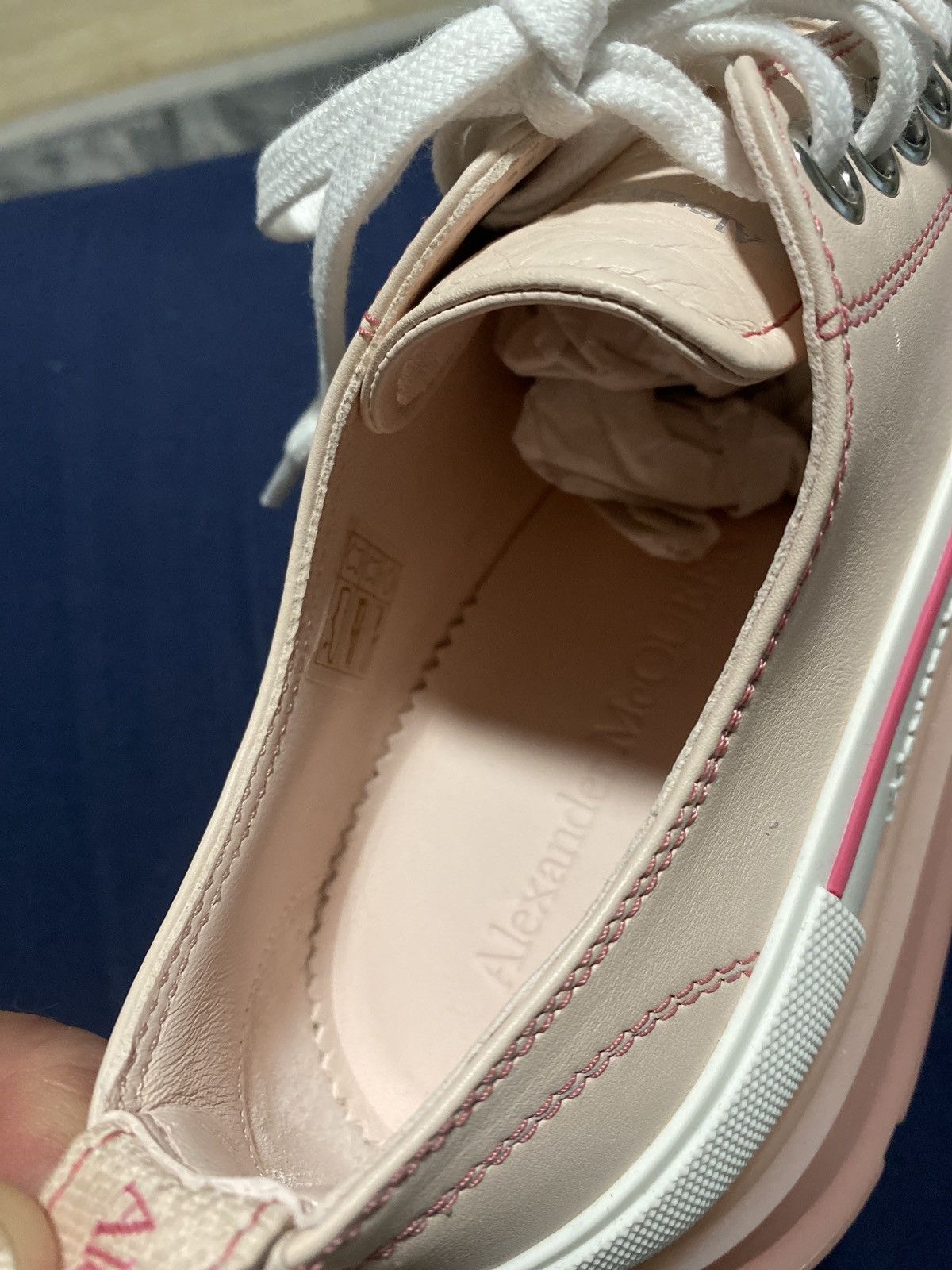Alexander McQueen Alexander McQueen Tread Slick Low Top Sneakers Size US 9 / IT 39 - 10 Thumbnail