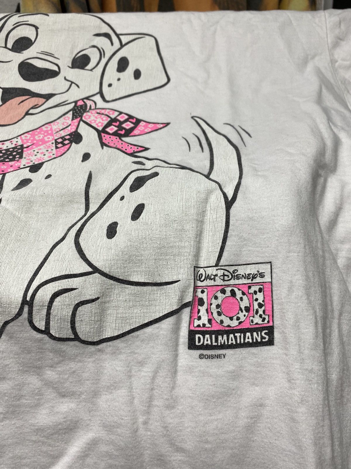 Disney × Vintage 90’s Vintage Disney Movie 101 Dalmatians Tee Shirt XLarge Size US XL / EU 56 / 4 - 4 Thumbnail