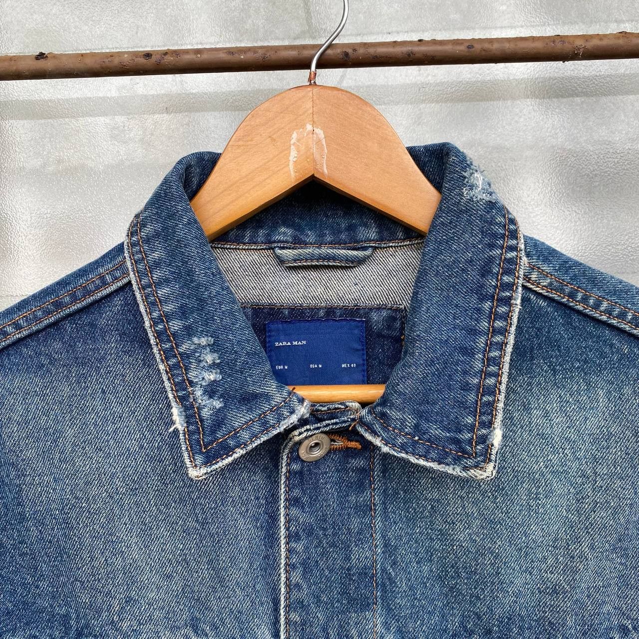 Zara Zara Man Distressed Denim Jacket Trucker M Frayed Raw Edge Size US M / EU 48-50 / 2 - 6 Thumbnail