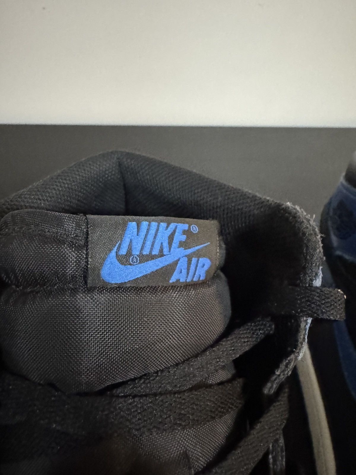Jordan Brand Jordan 1 High OG Royal Size US 11.5 / EU 44-45 - 4 Thumbnail
