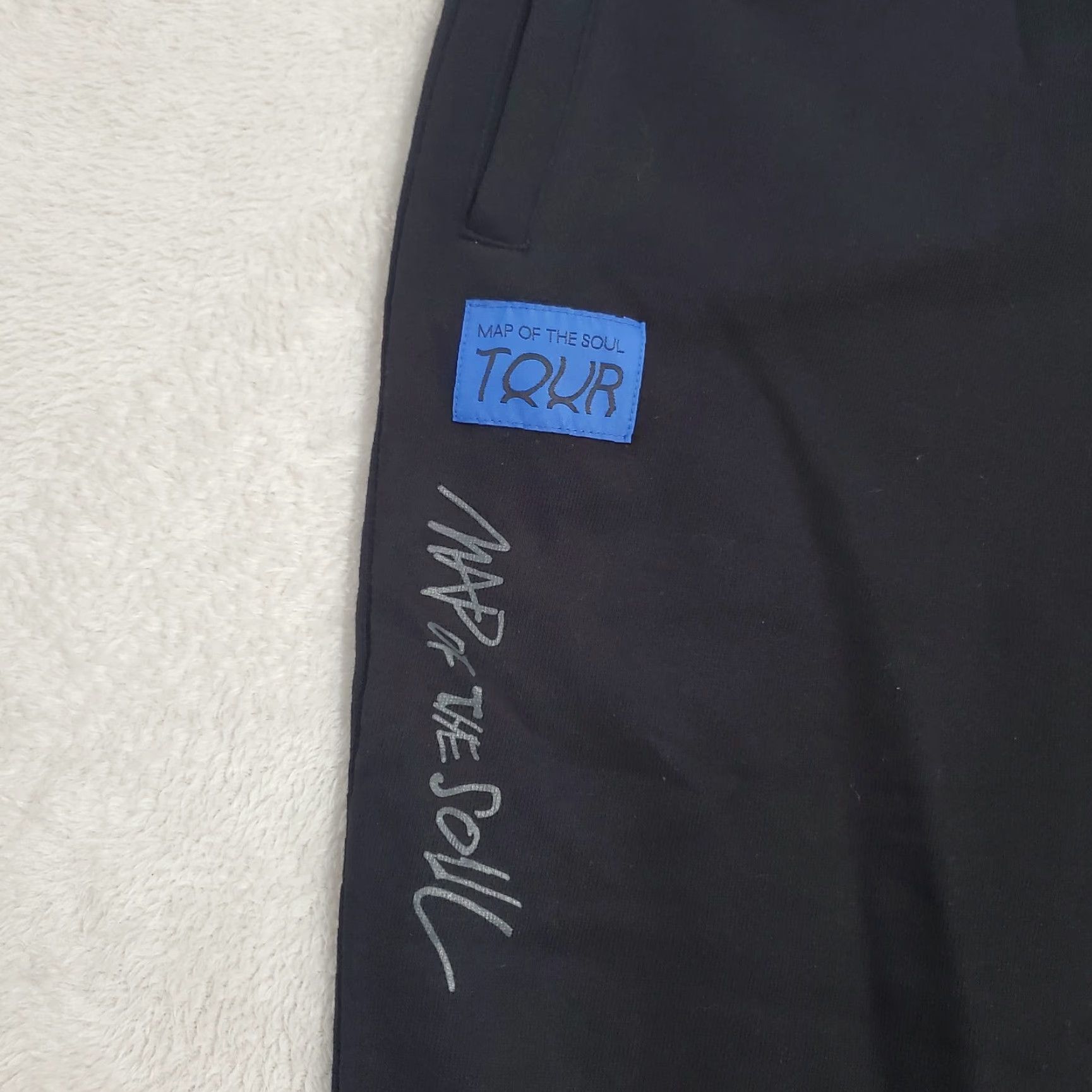 Vintage VINTAGE BTS Map Of The Soul Jogger Womens L Black MOTS Tour Concert Merch Pants Drawstring Elastic Waist 89% Cotton 11% Polyester Size 36" / US 14 / IT 50 - 4 Thumbnail