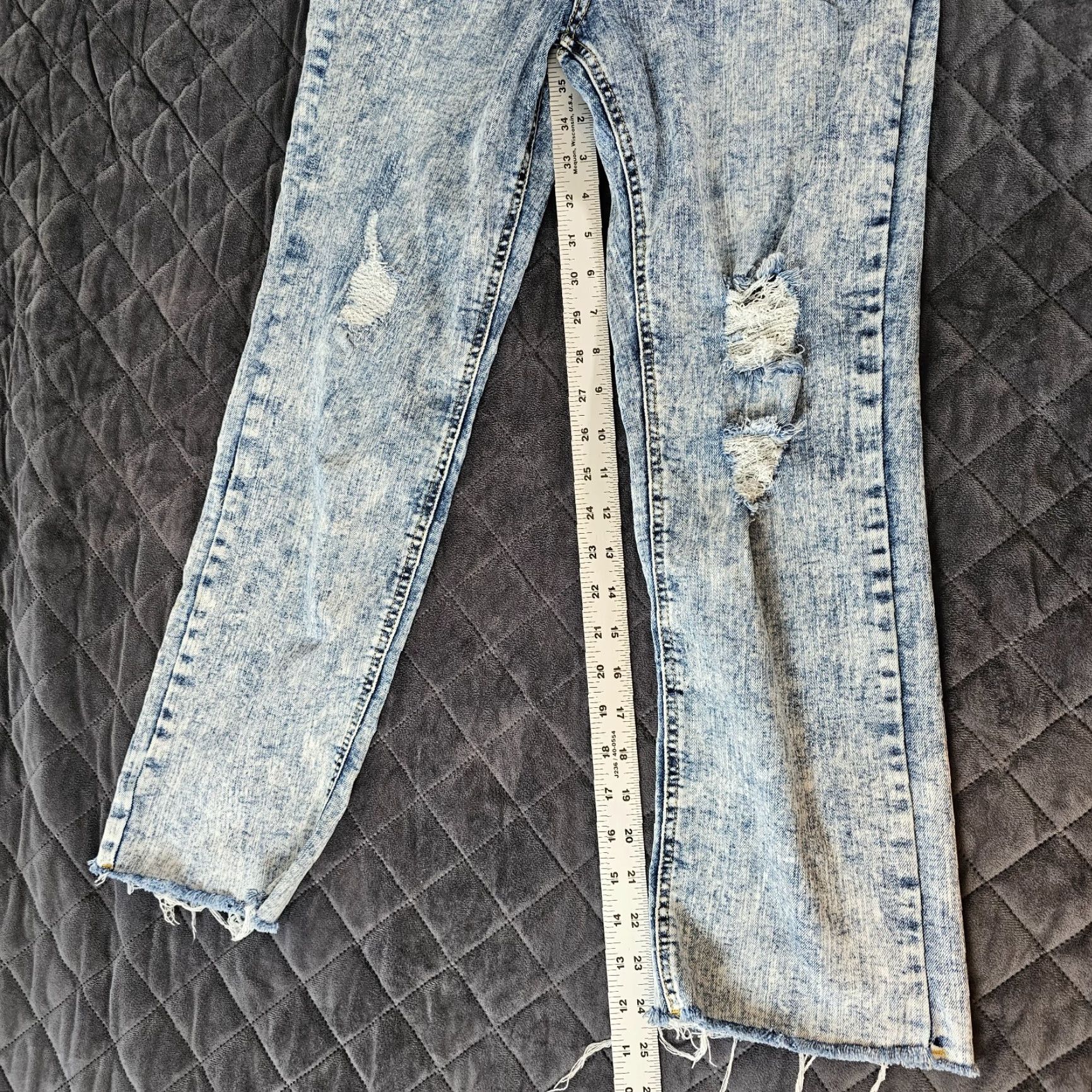 Vintage Indigo Rein Jeans Juniors 3 Blue Capri Cut Off Cropped Light Wash Distressed Size 26" / US 2 / IT 38 - 6 Thumbnail