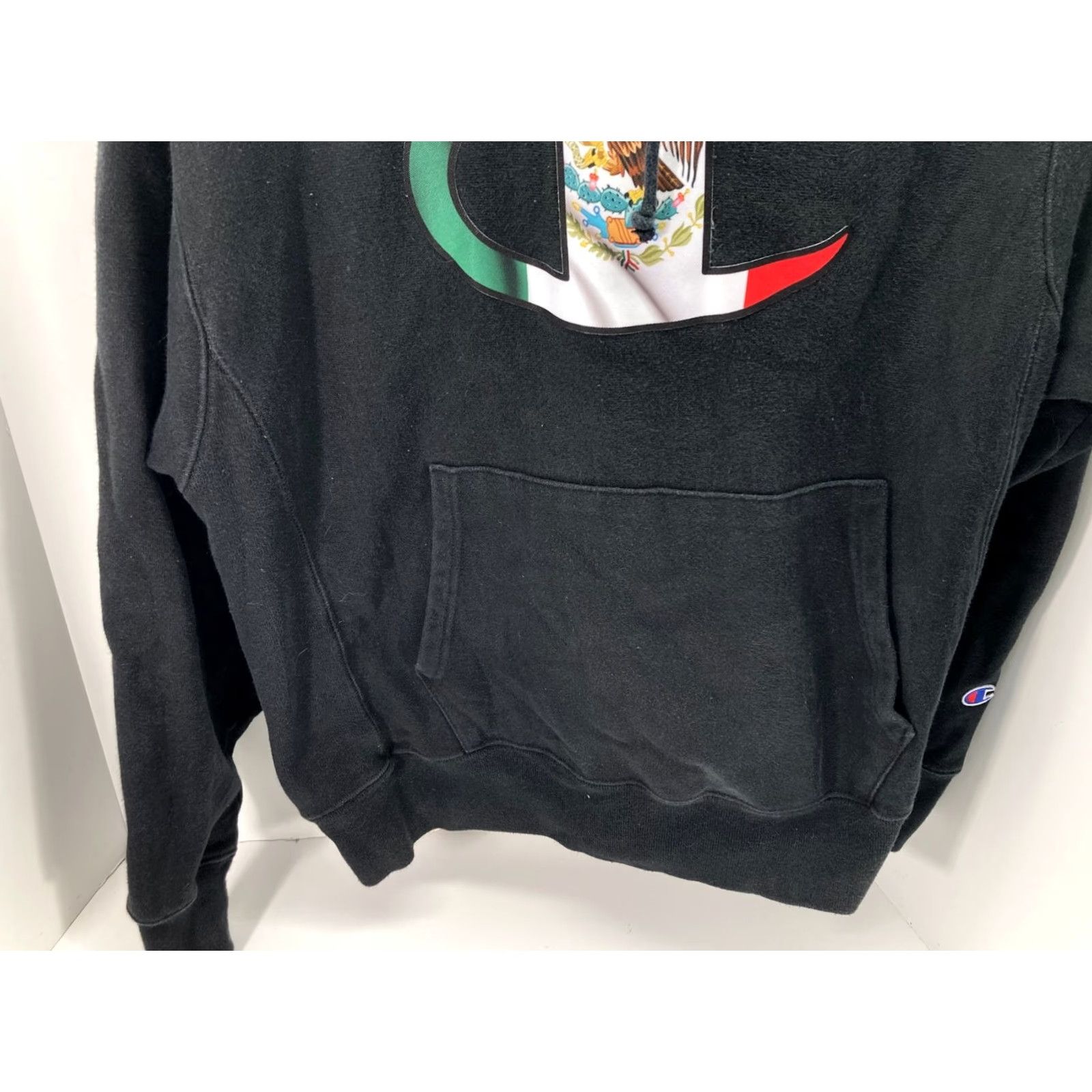 Champion VINTAGE Champion Reverse Weave Sweatshirt Mens M Black Hooded Pullover Mexico Flag Logo Size US M / EU 48-50 / 2 - 6 Thumbnail