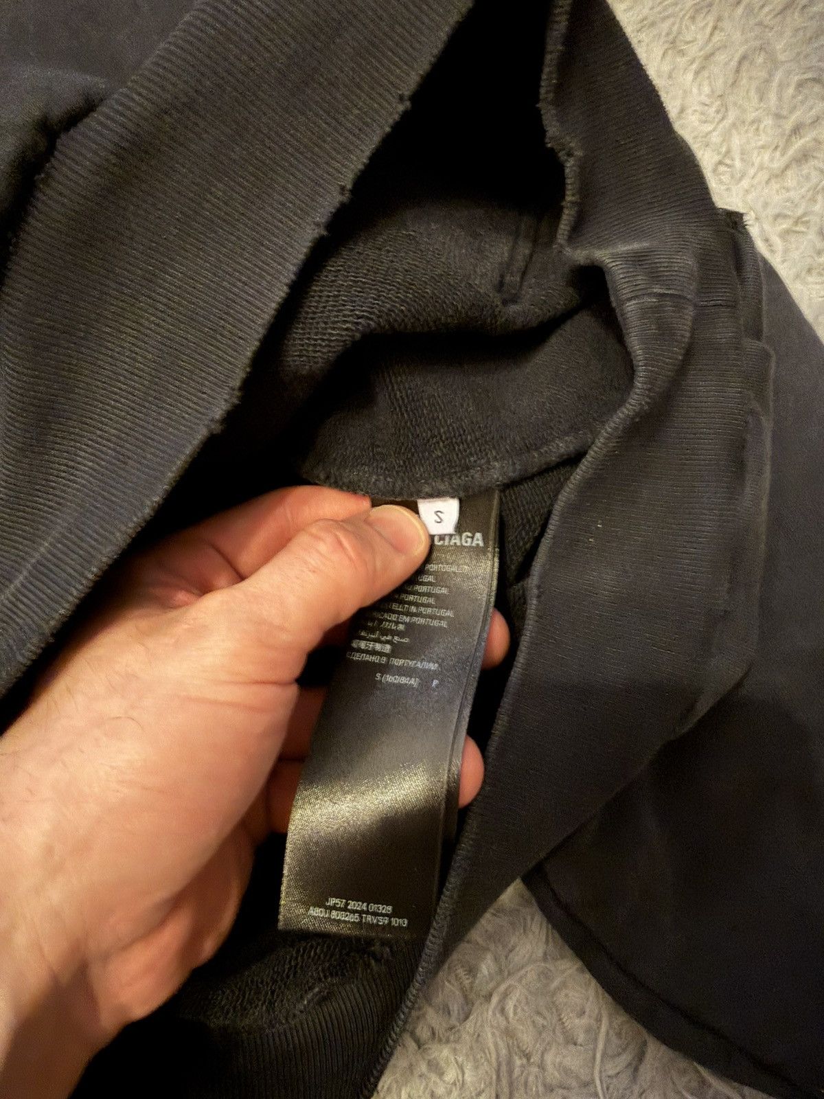 Balenciaga faded ripped logo hoodie Size US L / EU 52-54 / 3 - 3 Thumbnail