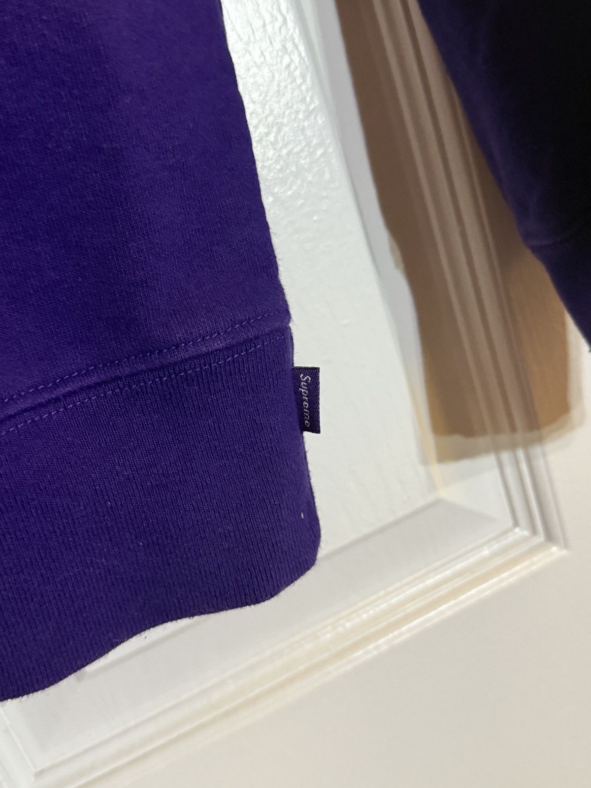 Supreme Supreme Small Box Logo Crewneck Size US M / EU 48-50 / 2 - 5 Thumbnail