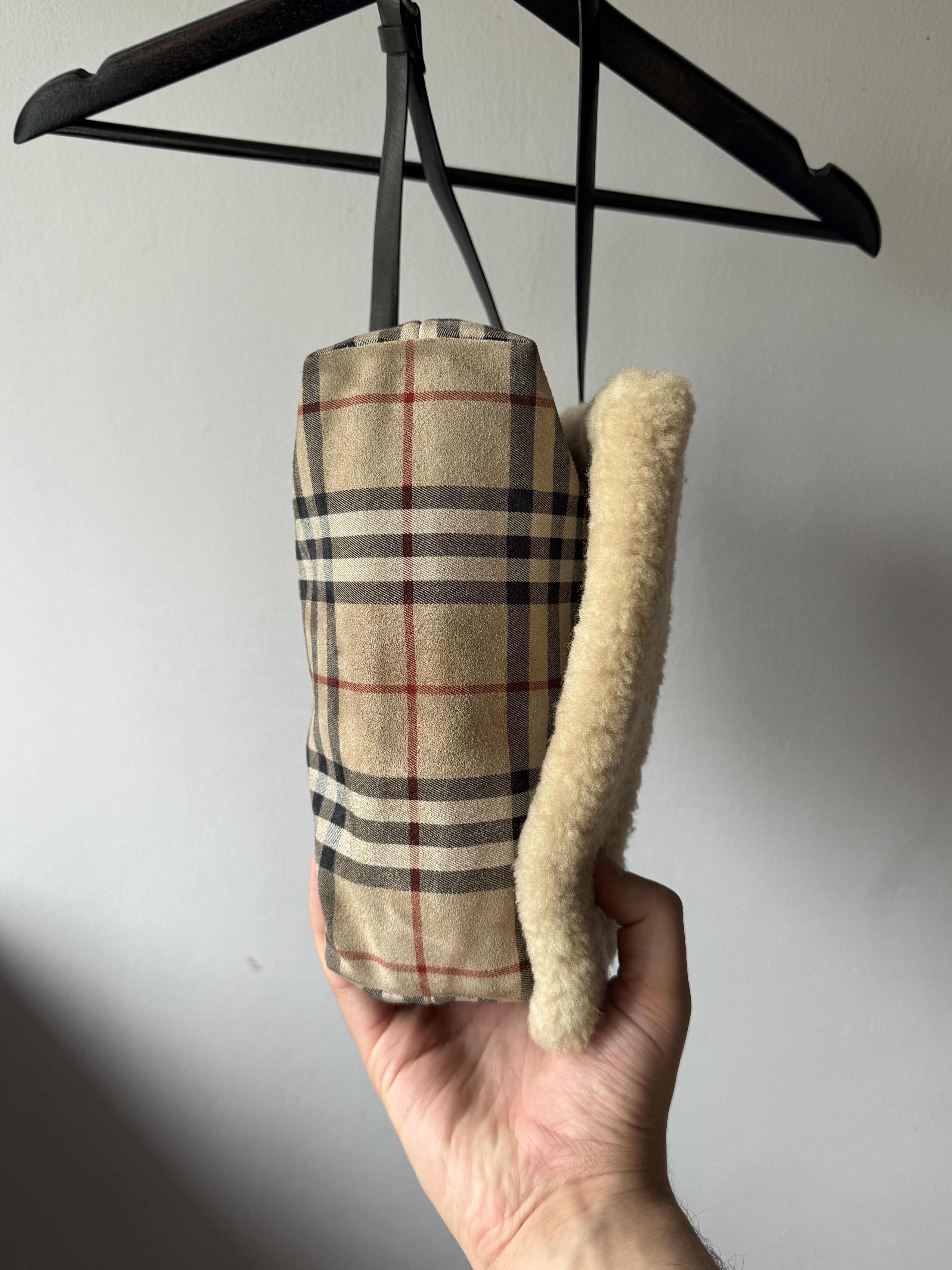 Burberry Burberry Nova Check Suede Shearling Shoulder Open Flap Bag Size ONE SIZE - 10 Thumbnail