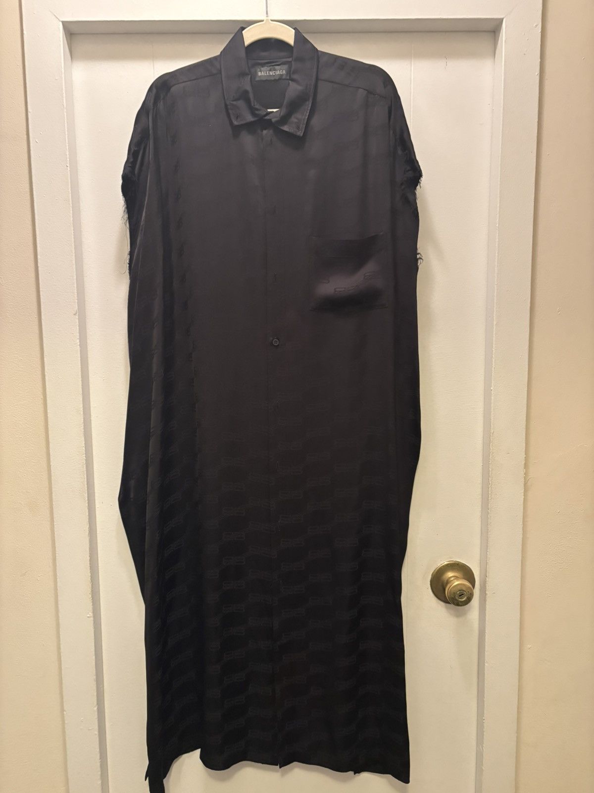 Balenciaga BALENCIAGA SLEEVELESS BUTTON UP DRESS Size M / US 6-8 / IT 42-44 - 1 Thumbnail