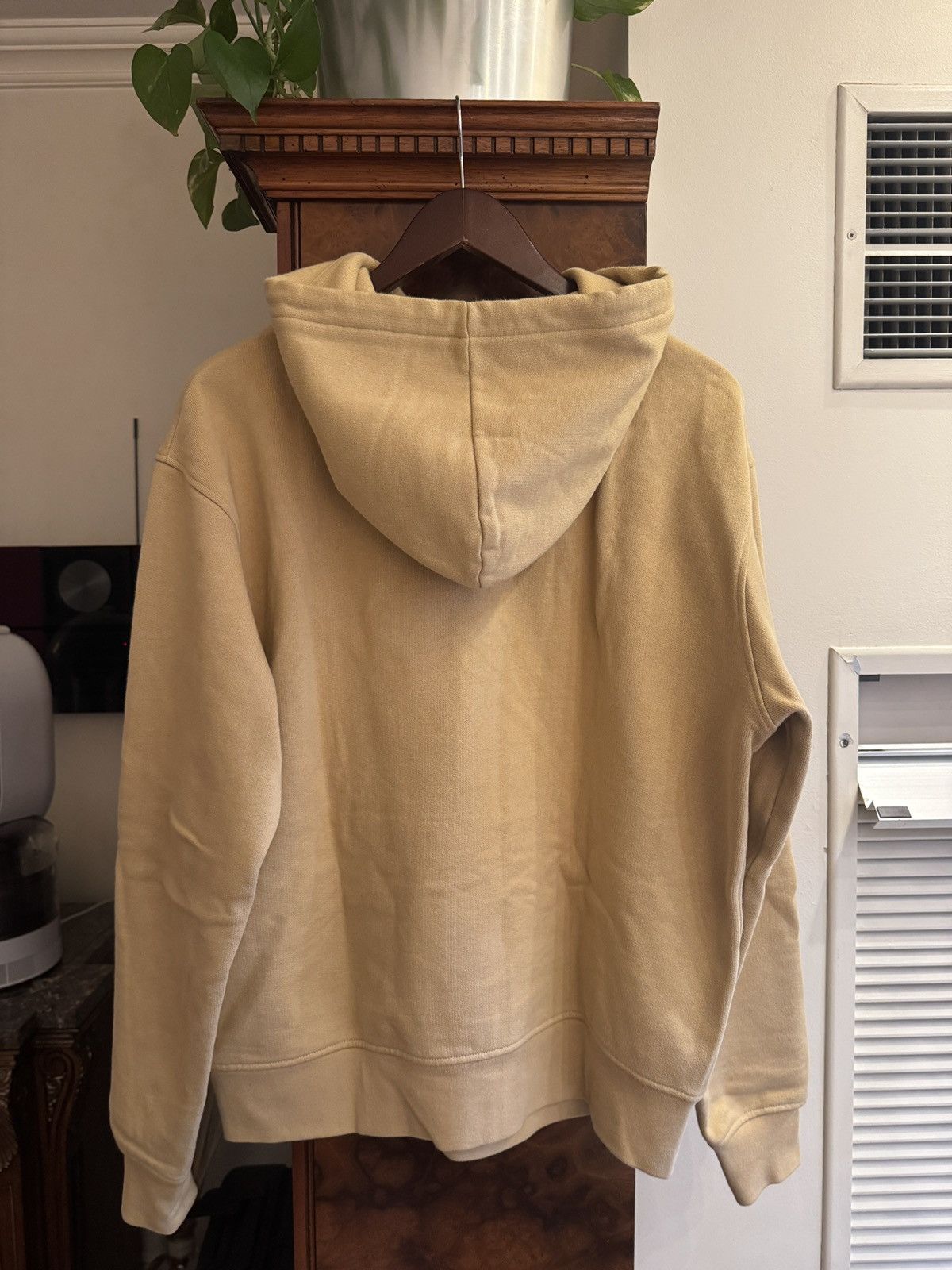 Jacquemus Jacquemus Beige Hoodie with Logo Embroidery Size US S / EU 44-46 / 1 - 8 Thumbnail