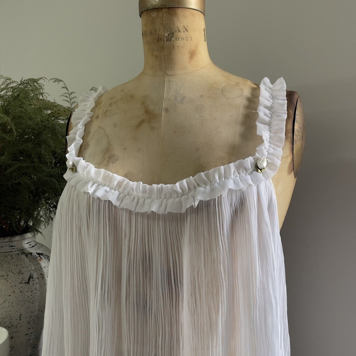 Victoria's Secret Victoria’s Secret White Chiffon Mini Slip Dress (L–XL) Size XL / US 12-14 / IT 48-50 - 17 Thumbnail