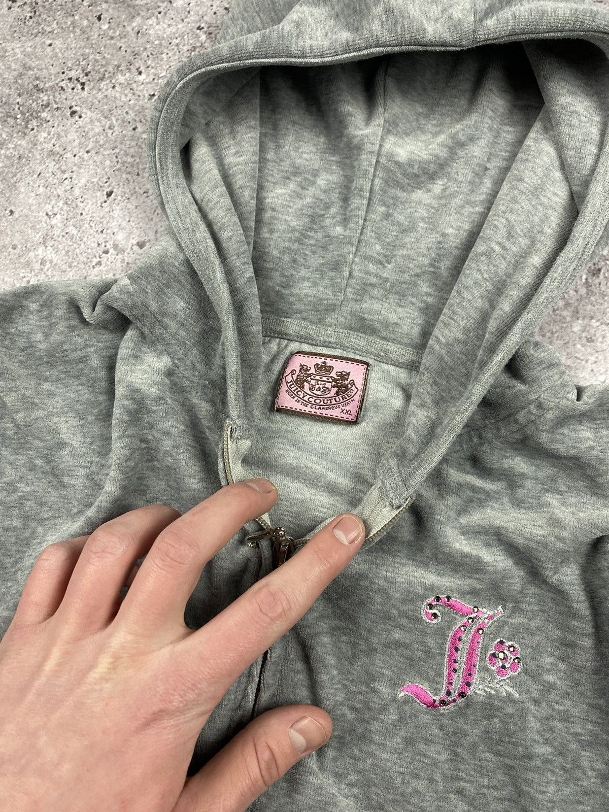 Juicy Couture VINTAGE JUICY COUTURE VELOUR Y2K ZIP HOODIE CROWN Size XL / US 12-14 / IT 48-50 - 7 Thumbnail