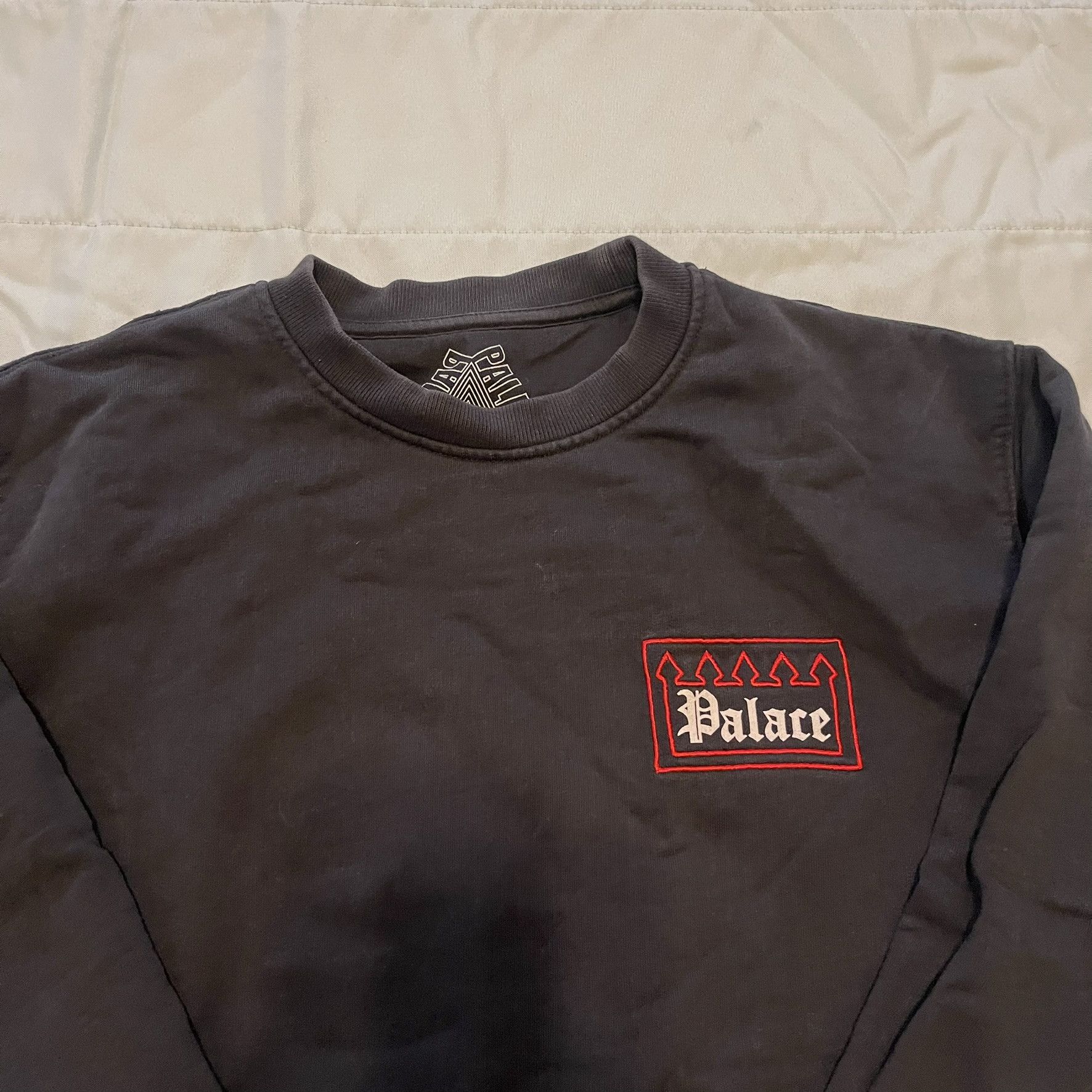 Palace Palace Skateboards Gated Community Crew Sweatshirt Medium Size US M / EU 48-50 / 2 - 1 Thumbnail