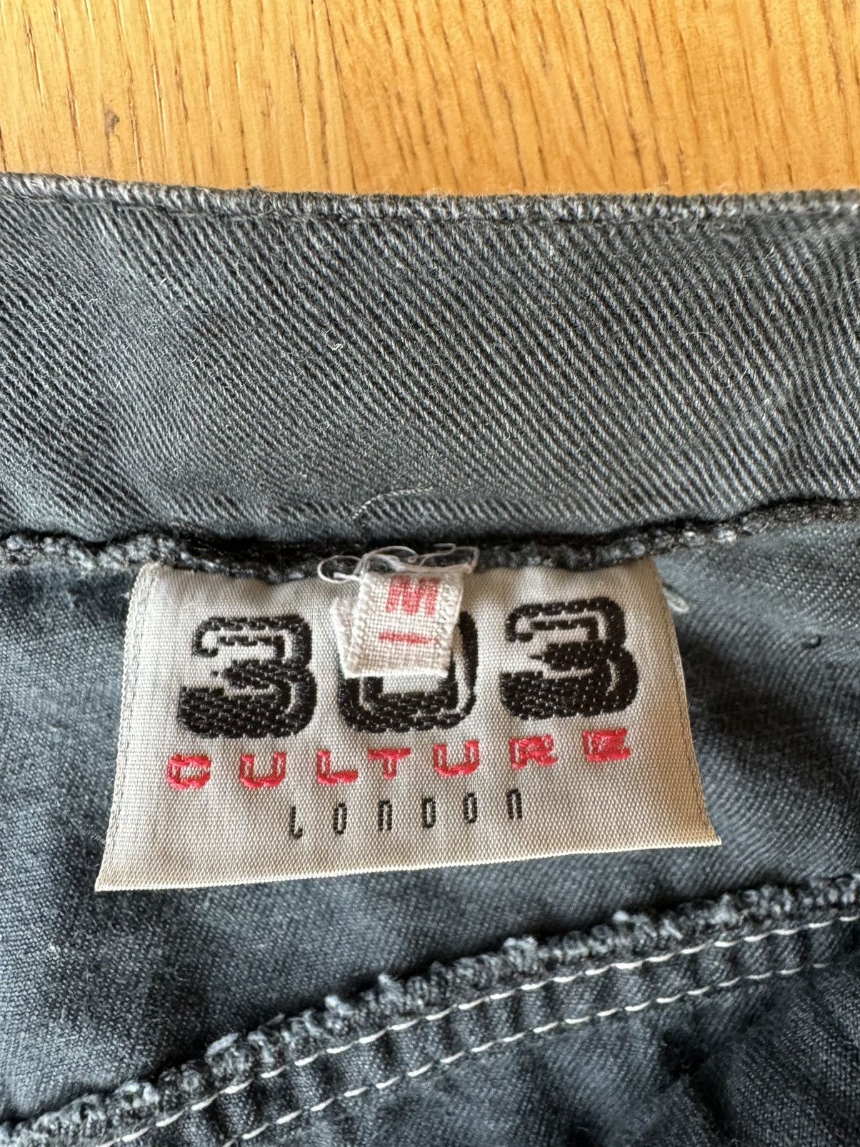 W&LT 90’s LONDON MADE 303 Culture Barrel Cut Pants Size US 32 / EU 48 - 4 Thumbnail