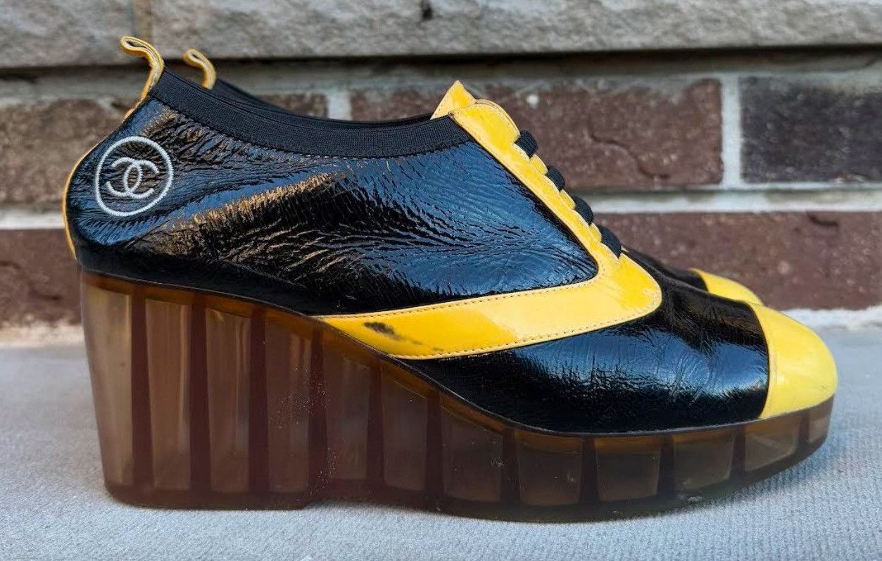 Chanel Women's Chanel Black / Yellow Patent Leather Wedge (Size 38) Size US 7.5 / IT 37.5 - 4 Thumbnail