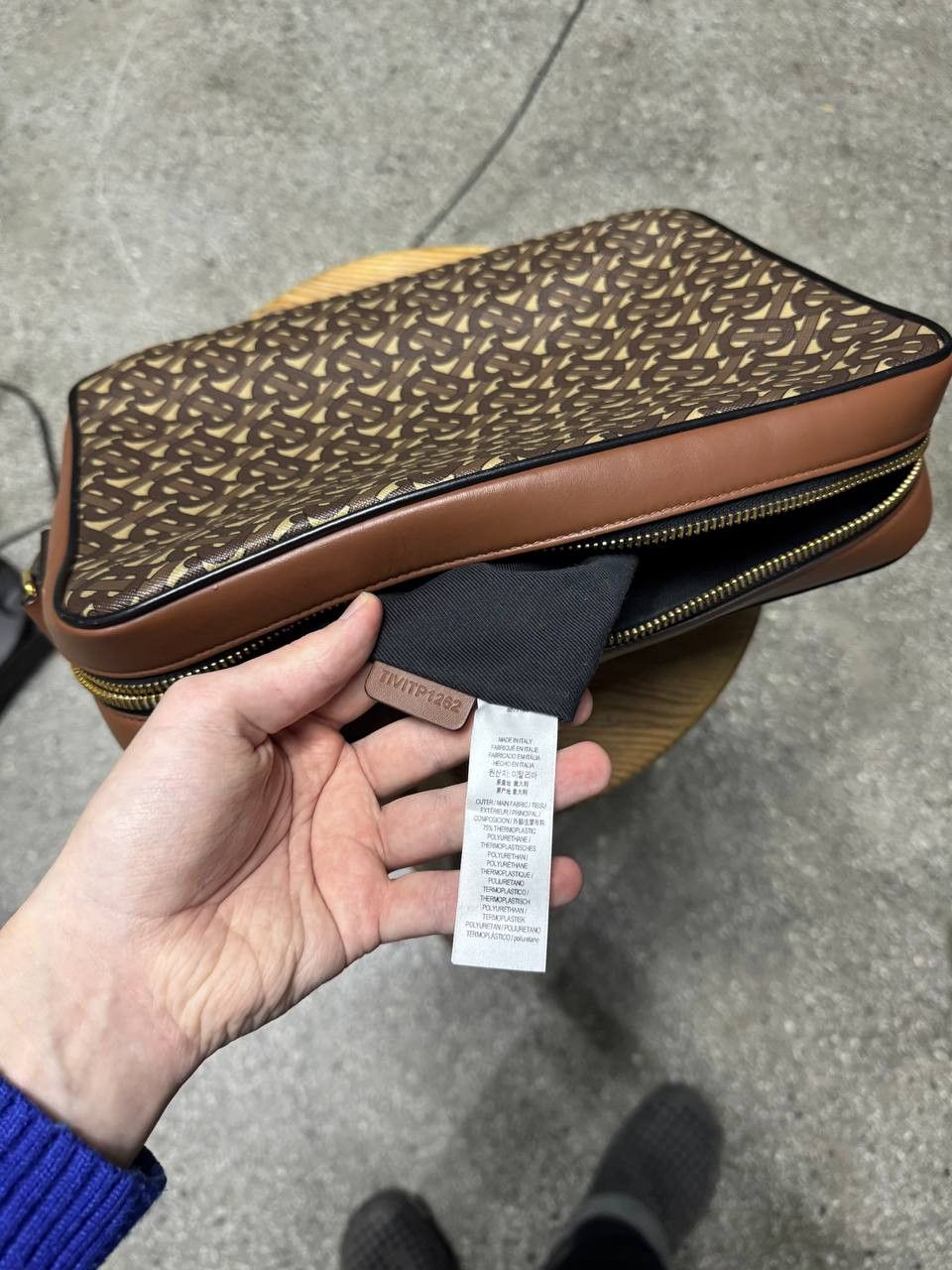 Burberry Burberry Pre-Owned 2010s TB Monogram Print Crossbody Bag Size ONE SIZE - 23 Thumbnail