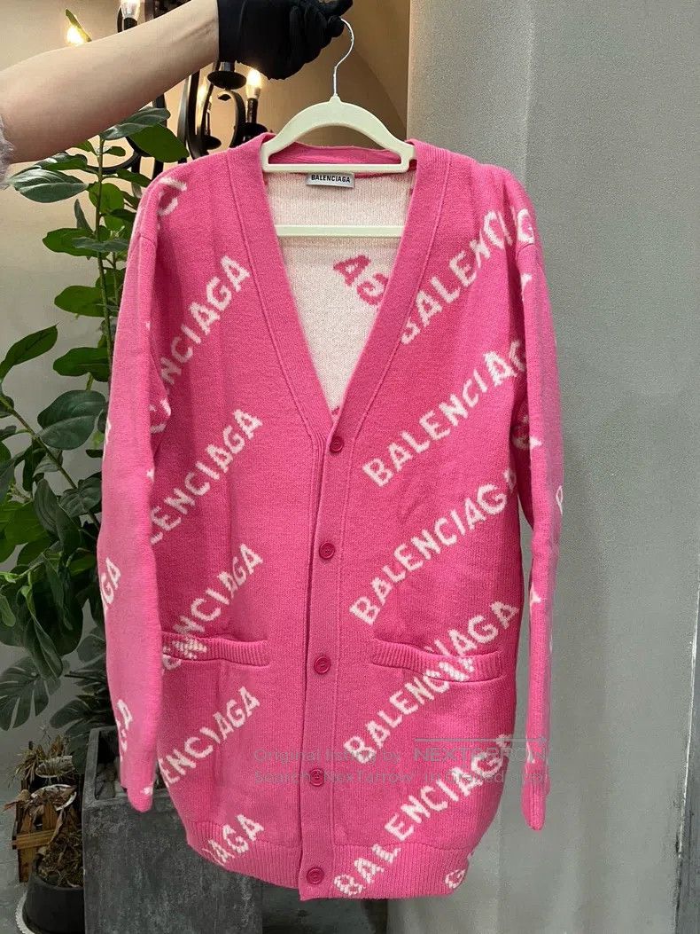 Balenciaga Balenciaga Pink Lettering Print Wool Sweater Size US XS / EU 42 / 0 - 1 Thumbnail