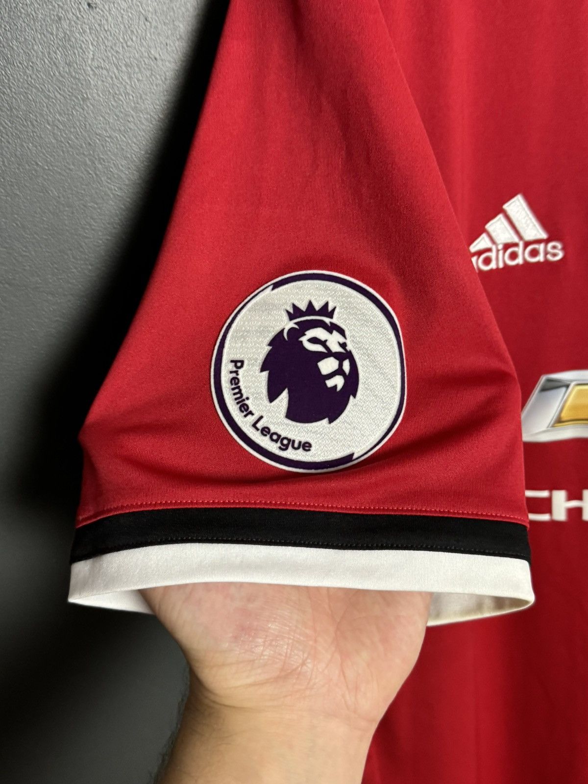 Adidas Manchester United 17/18 Home Alexis Sanchez Football Jersey Size US XL / EU 56 / 4 - 5 Thumbnail