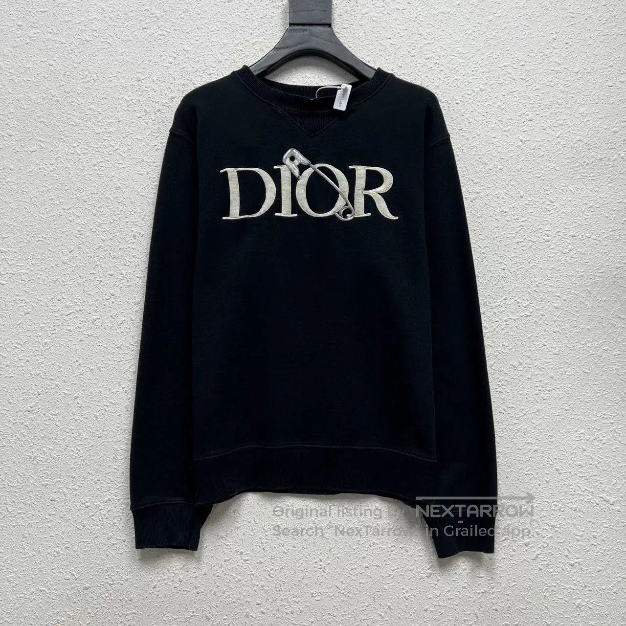 Dior dior embroidered sweatshirt with pin detail. Size US M / EU 48-50 / 2 - 1 Thumbnail