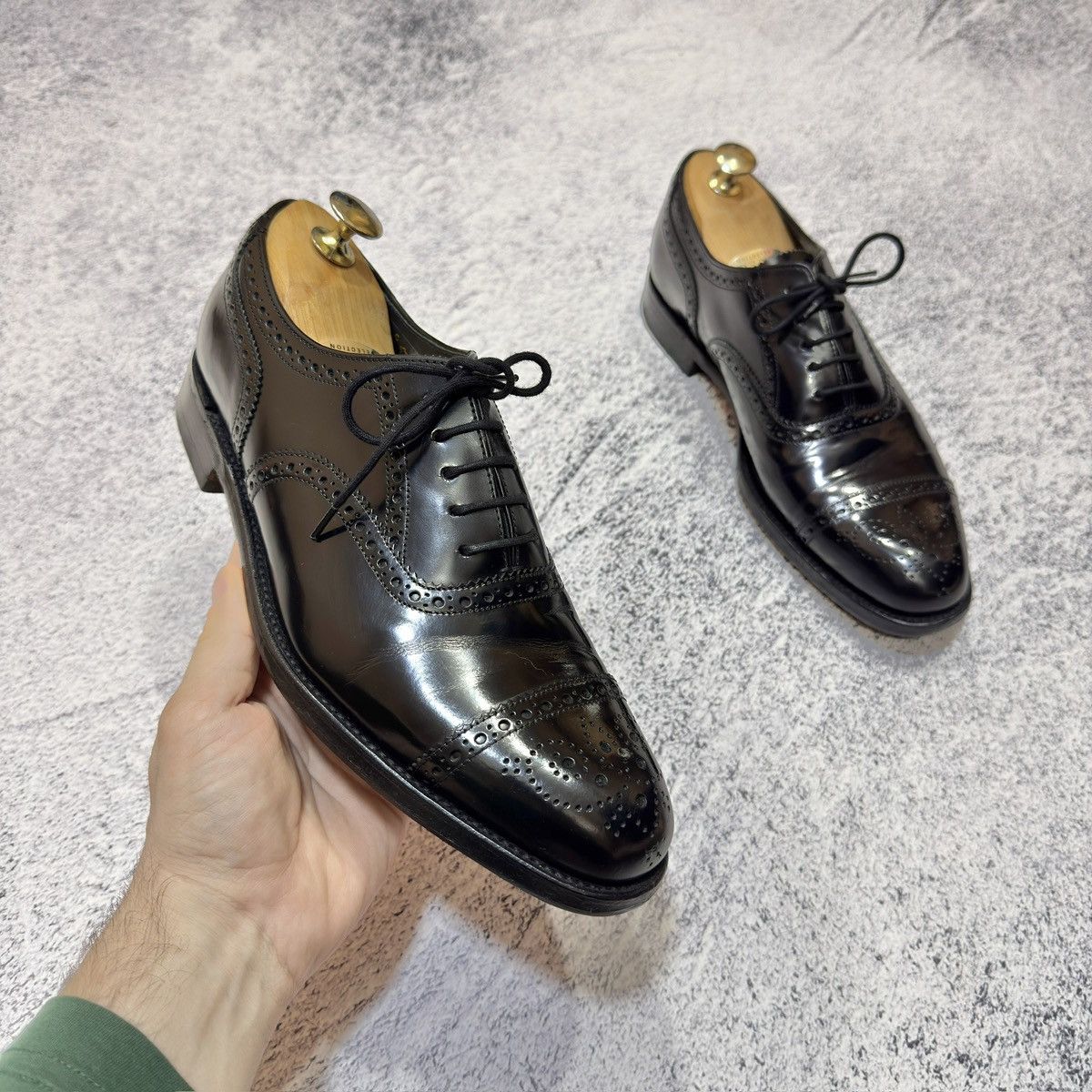 Designer × Handmade × Loake Loake Overton England Oxfords Brogues US8.5 UK7.5 EU41.5 Size US 8.5 / EU 41-42 - 4 Thumbnail