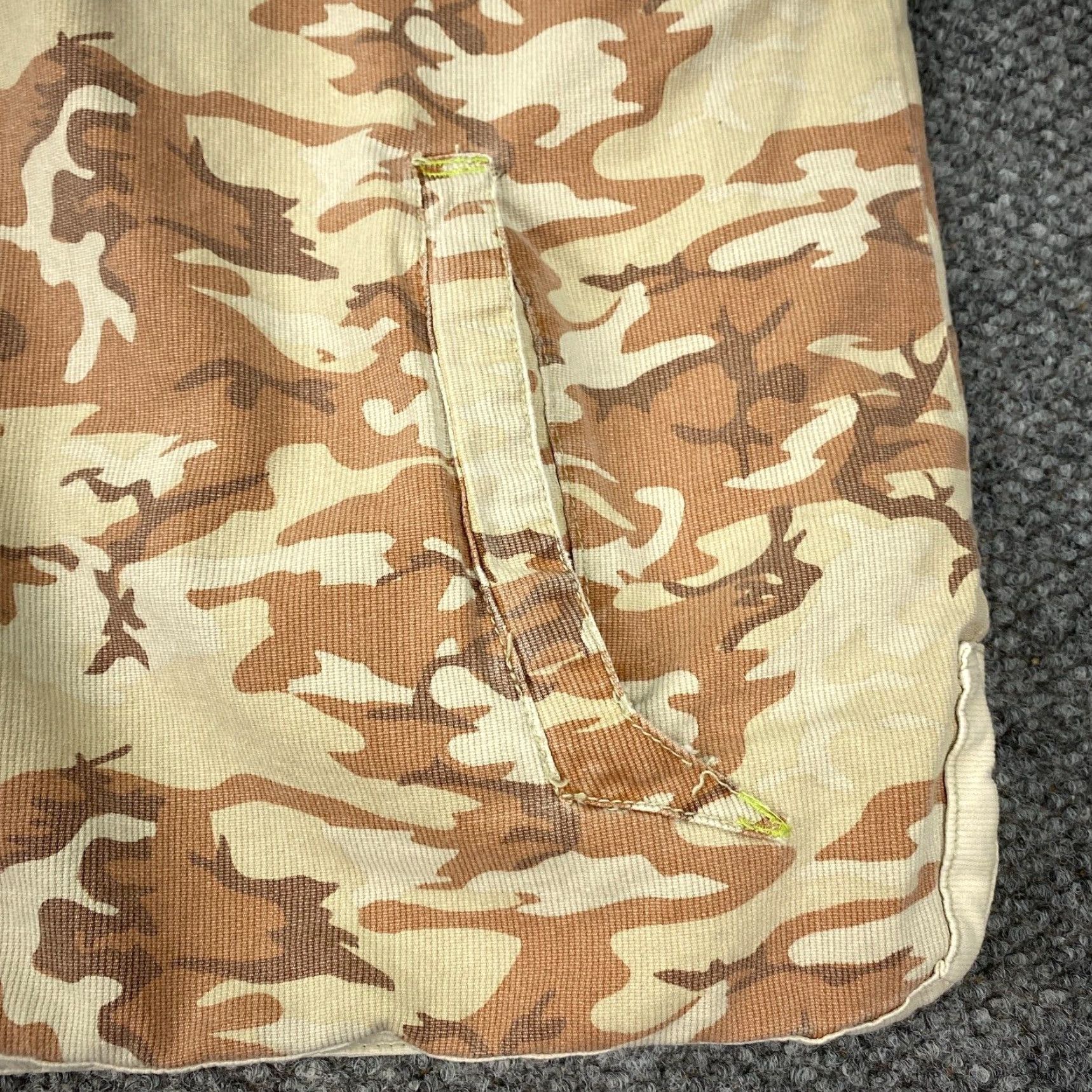 Vintage VINTAGE Big Daddy Vest Camouflage Military Jacket Style, Reversible, Embroidered, 2XL, Beige, Men's Vest Size US XXL / EU 58 / 5 - 3 Thumbnail