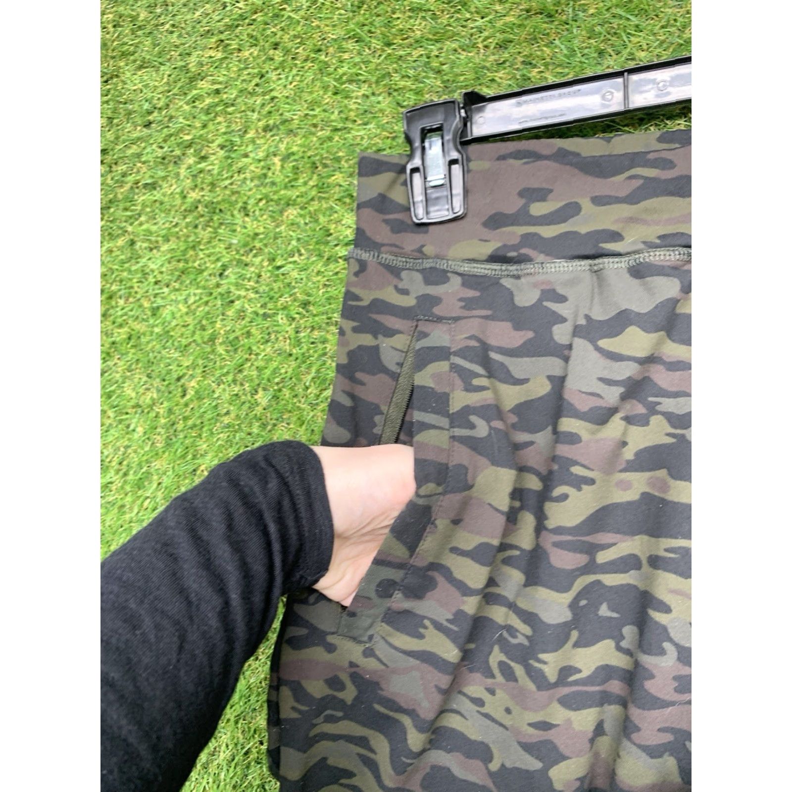 Vintage Alphalete Sweatpants Mens Medium M Tapered 32x30 Camouflage Beig e Polyester Blend Gym Activewear Size US 31 - 5 Thumbnail