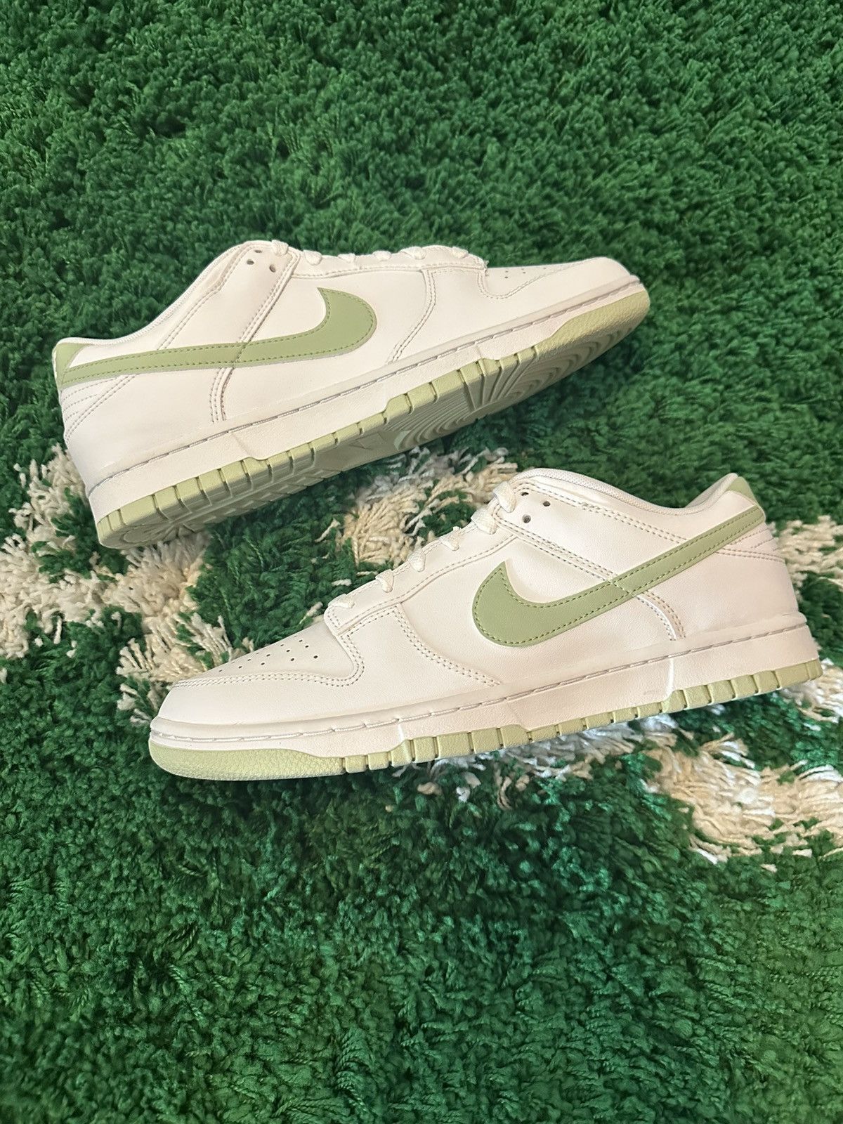 Nike Dunk Low Honeydew Green 11 Size US 11 / EU 44 - 2 Thumbnail