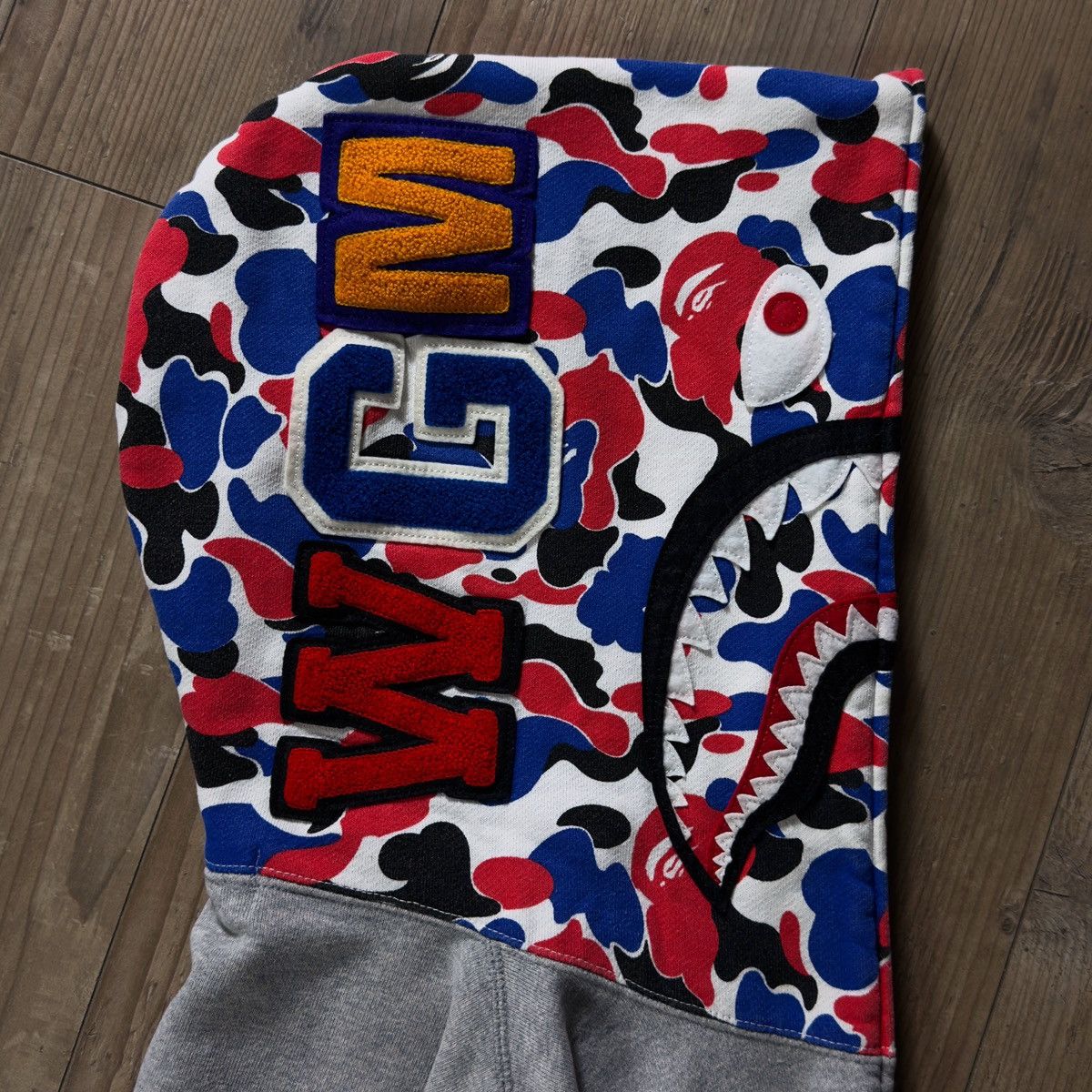 Bape Bape London 9th Anniversary Shark Full Zip Hoodie Gray 2011 Size US M / EU 48-50 / 2 - 4 Thumbnail
