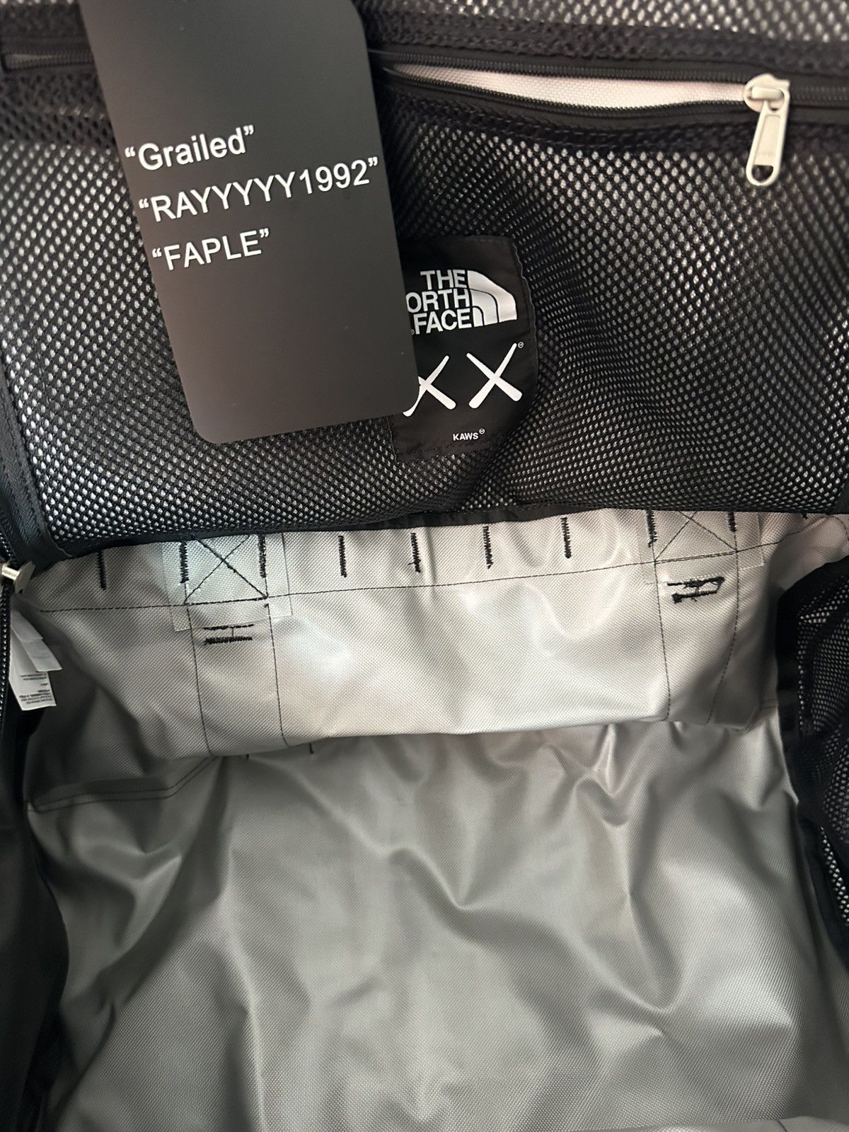 Kaws × The North Face Kaws x The North Face Basecamp Duffel Size ONE SIZE - 13 Thumbnail