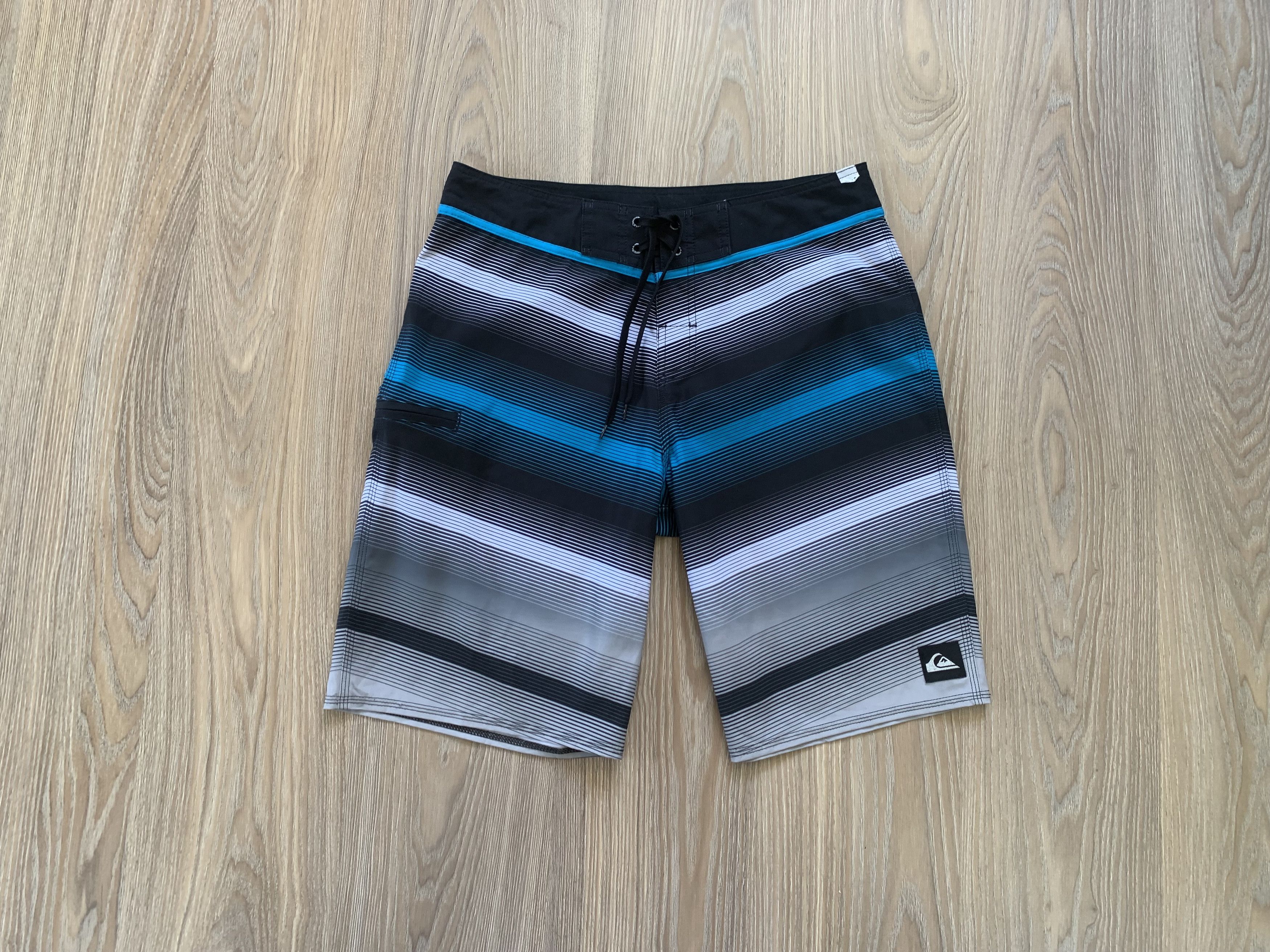 Quicksilver Quiksilver Men Swim Trunks Stripe Board Shorts Size US 33 - 1 Thumbnail